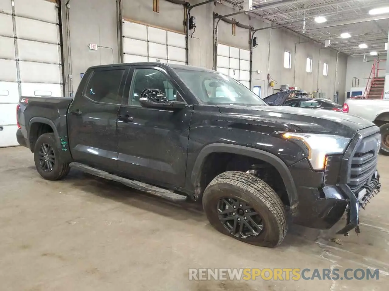 4 Фотография поврежденного автомобиля 5TFLA5DB4RX175178 TOYOTA TUNDRA 2024