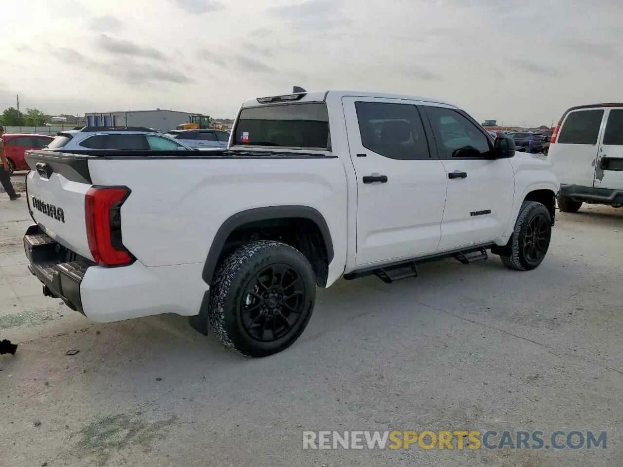 3 Фотография поврежденного автомобиля 5TFLA5DB4RX178467 TOYOTA TUNDRA 2024