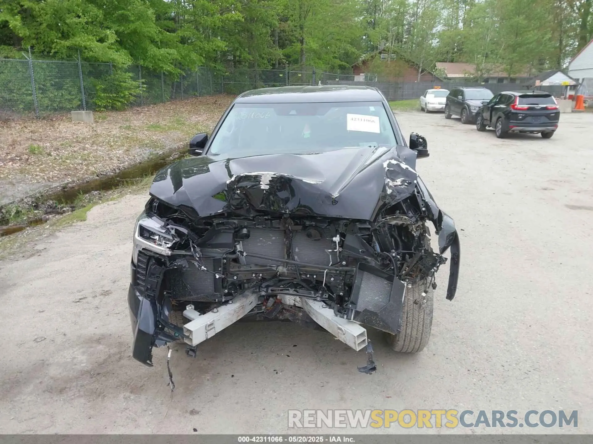 13 Photograph of a damaged car 5TFLA5DB4RX212570 TOYOTA TUNDRA 2024