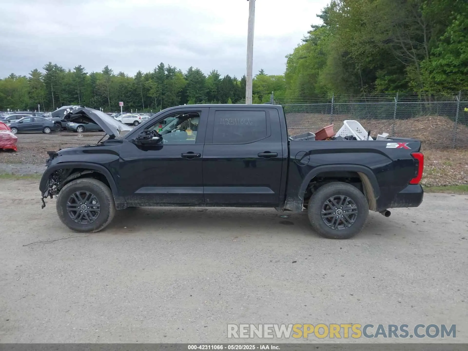 15 Photograph of a damaged car 5TFLA5DB4RX212570 TOYOTA TUNDRA 2024