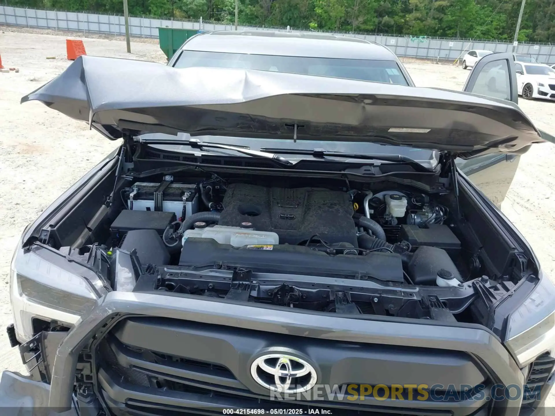 10 Фотография поврежденного автомобиля 5TFLA5DB5RX233640 TOYOTA TUNDRA 2024