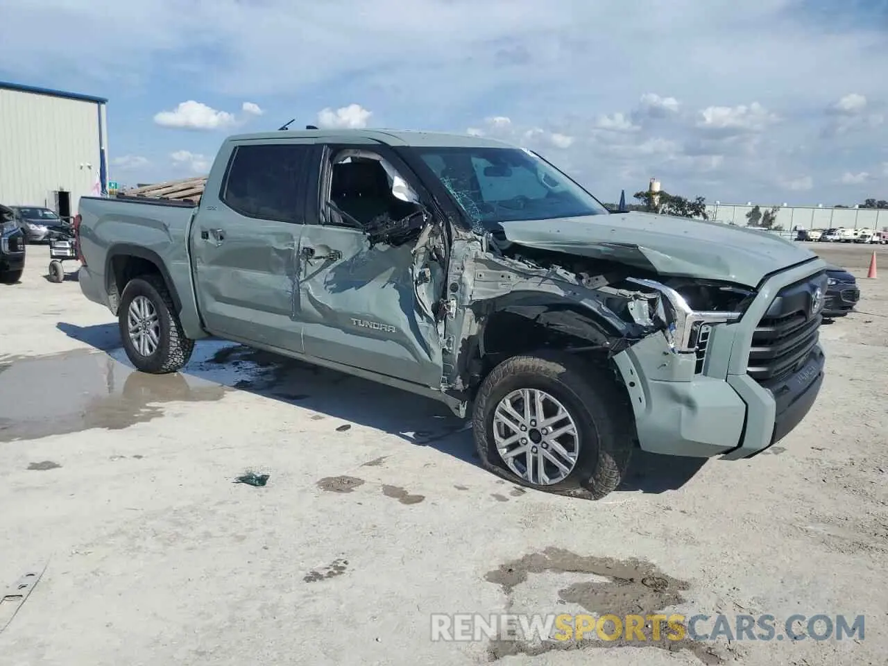 4 Photograph of a damaged car 5TFLA5DB6RX178521 TOYOTA TUNDRA 2024