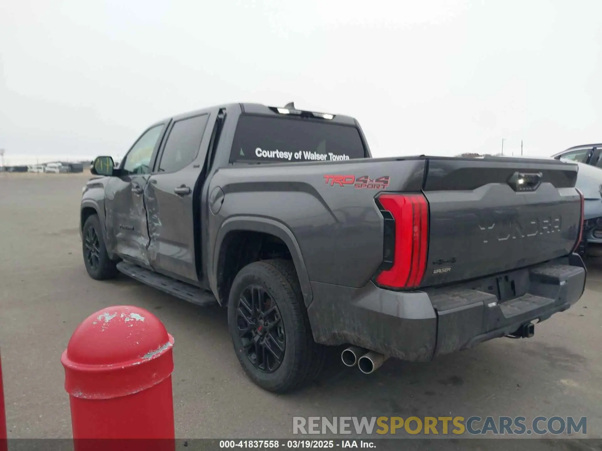 3 Photograph of a damaged car 5TFLA5DB9RX217621 TOYOTA TUNDRA 2024
