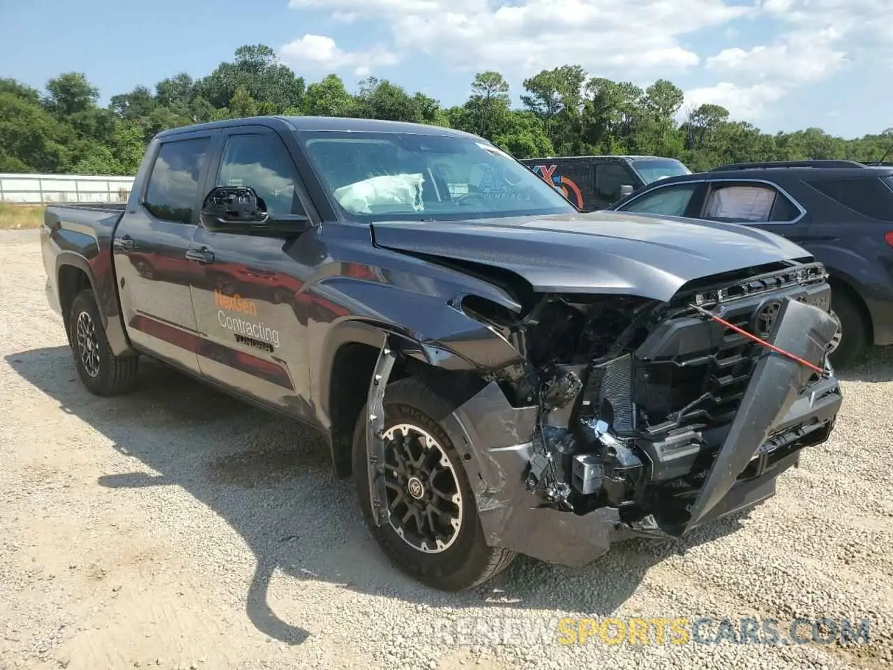 4 Photograph of a damaged car 5TFLA5DBXRX196133 TOYOTA TUNDRA 2024
