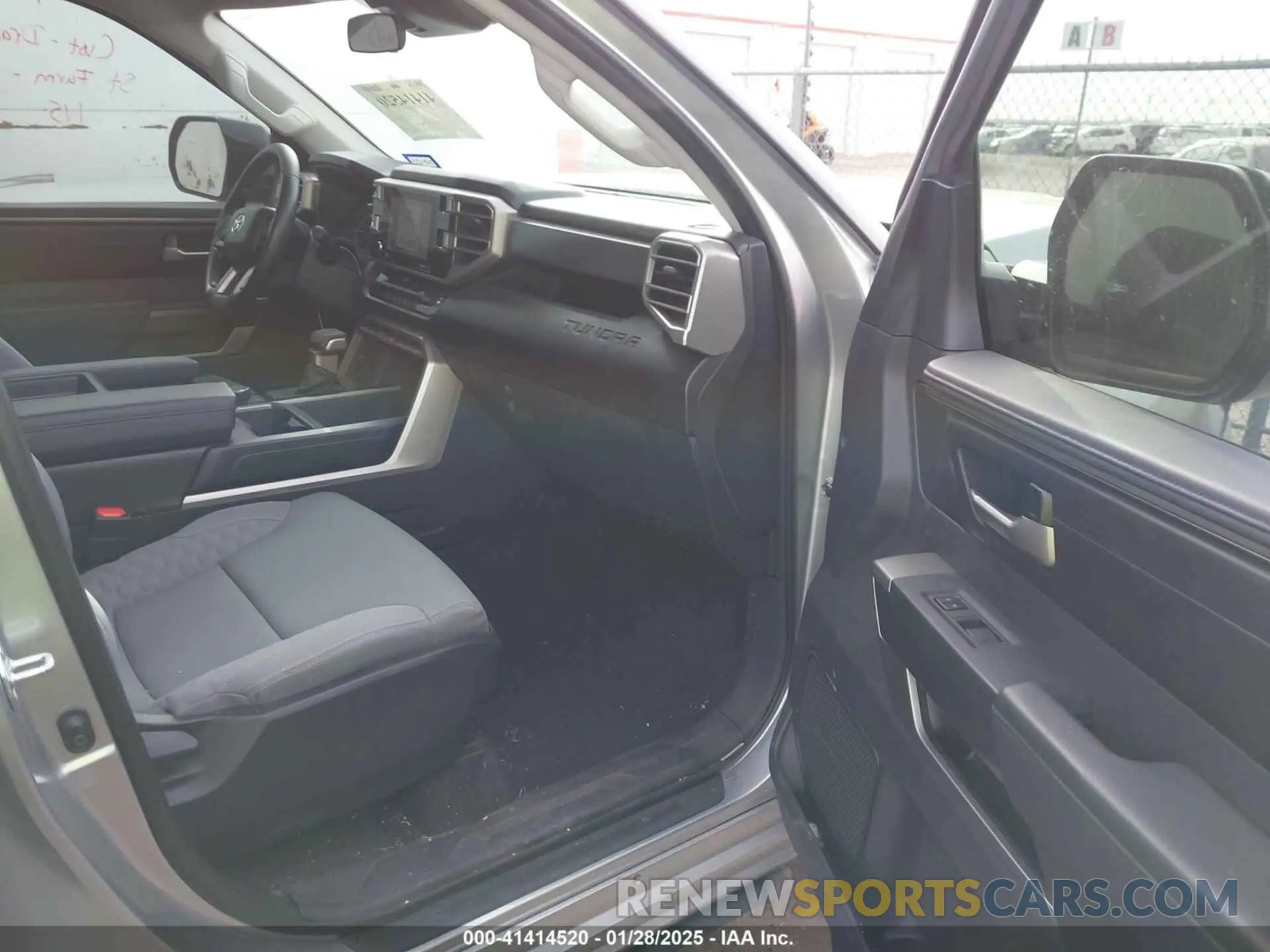 5 Фотография поврежденного автомобиля 5TFLA5EC0RX022983 TOYOTA TUNDRA 2024