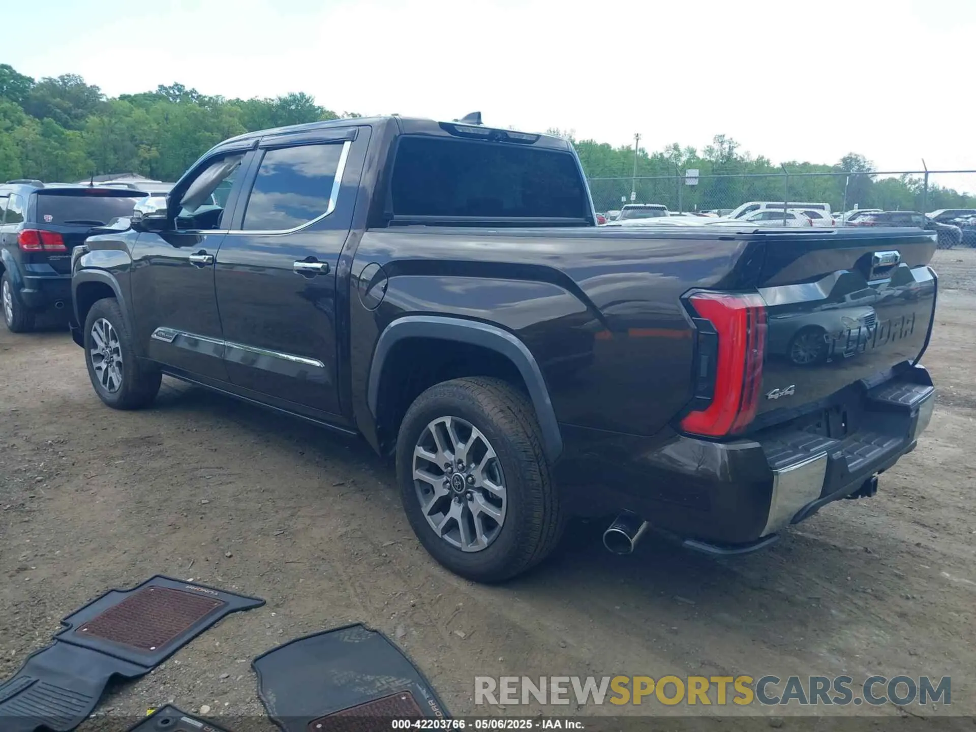 3 Photograph of a damaged car 5TFMA5DB5RX145336 TOYOTA TUNDRA 2024
