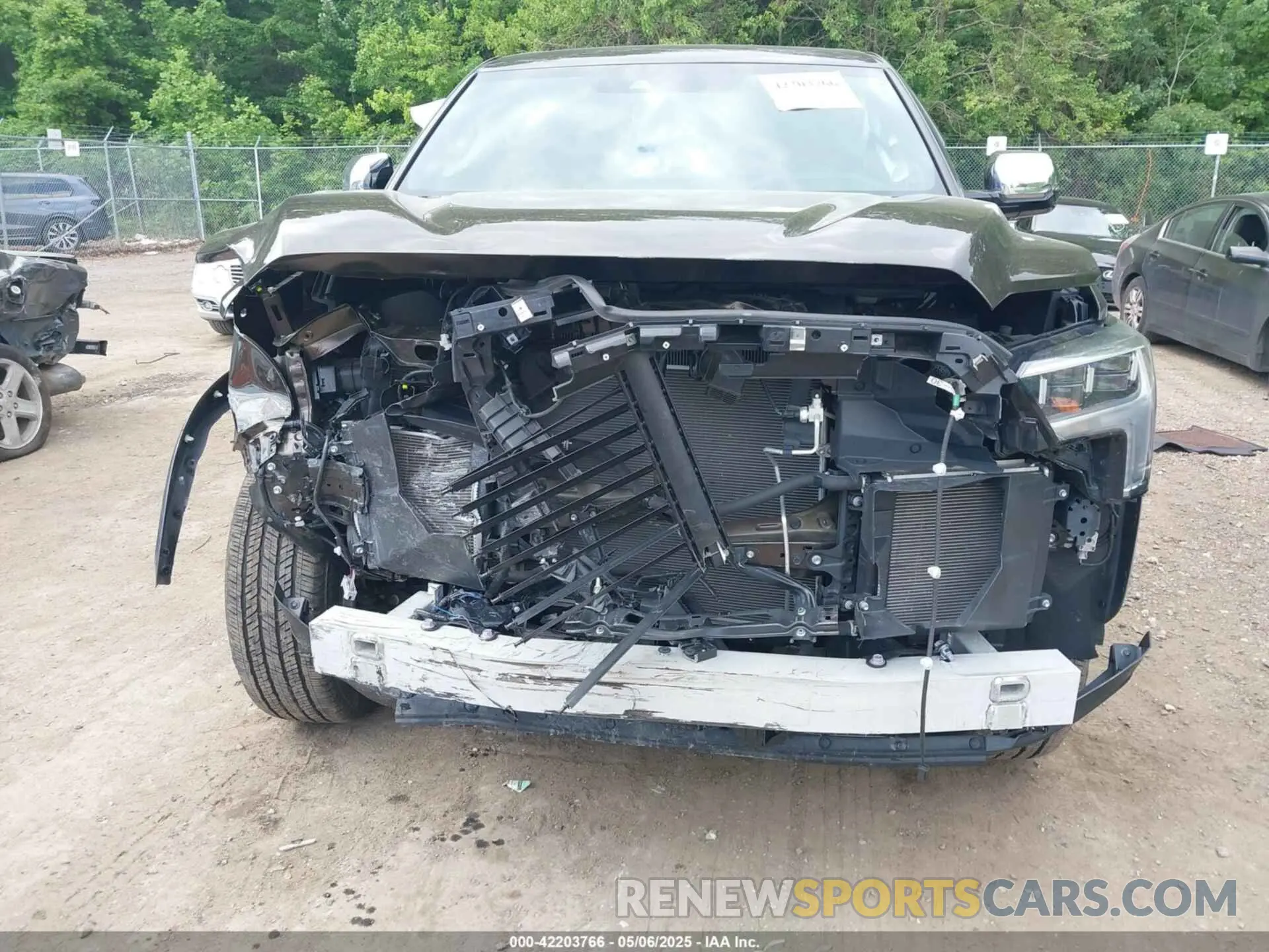 6 Photograph of a damaged car 5TFMA5DB5RX145336 TOYOTA TUNDRA 2024