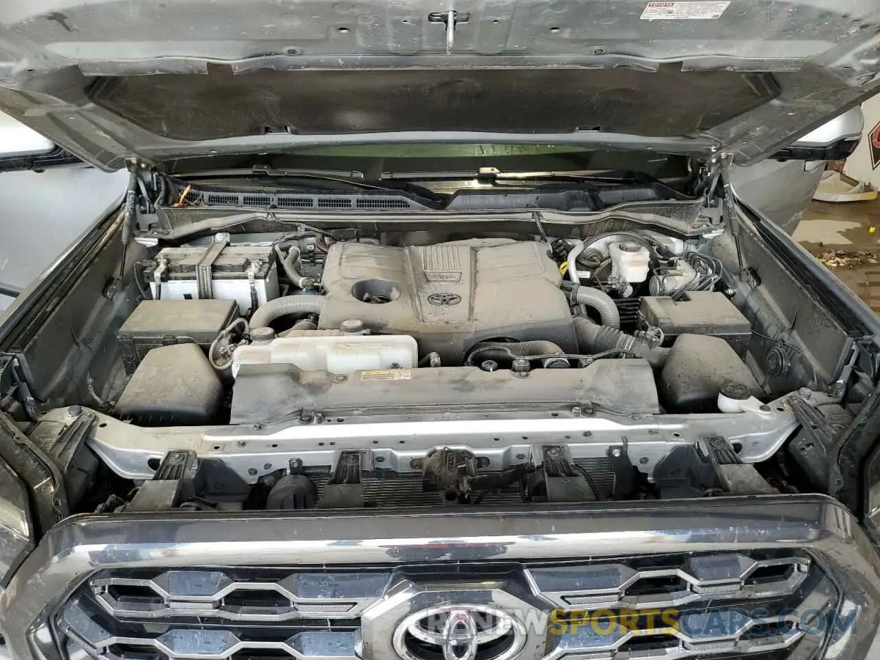 11 Photograph of a damaged car 5TFNA5DB9RX134313 TOYOTA TUNDRA 2024