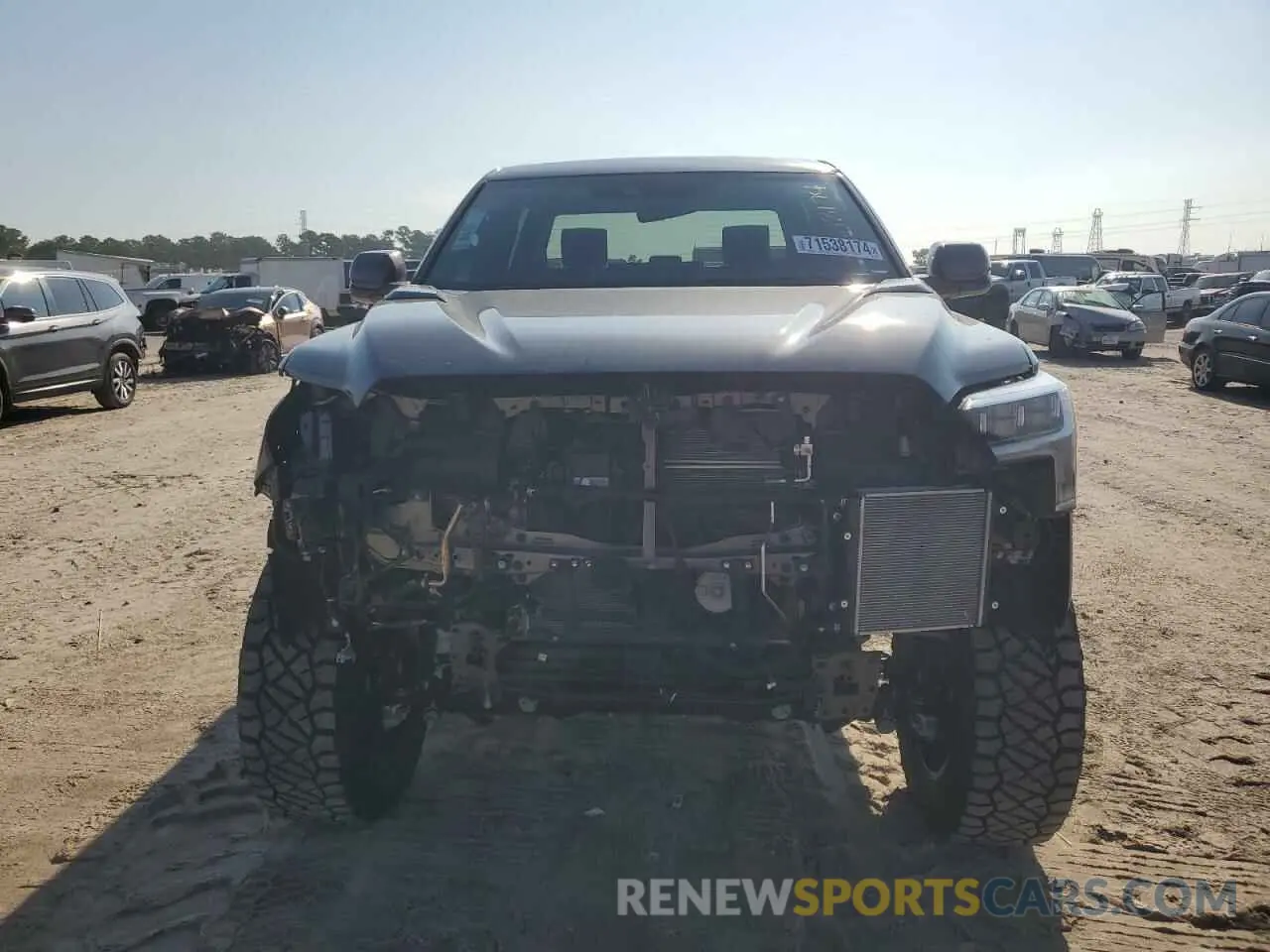 5 Photograph of a damaged car 5TFNC5DB3RX081067 TOYOTA TUNDRA 2024