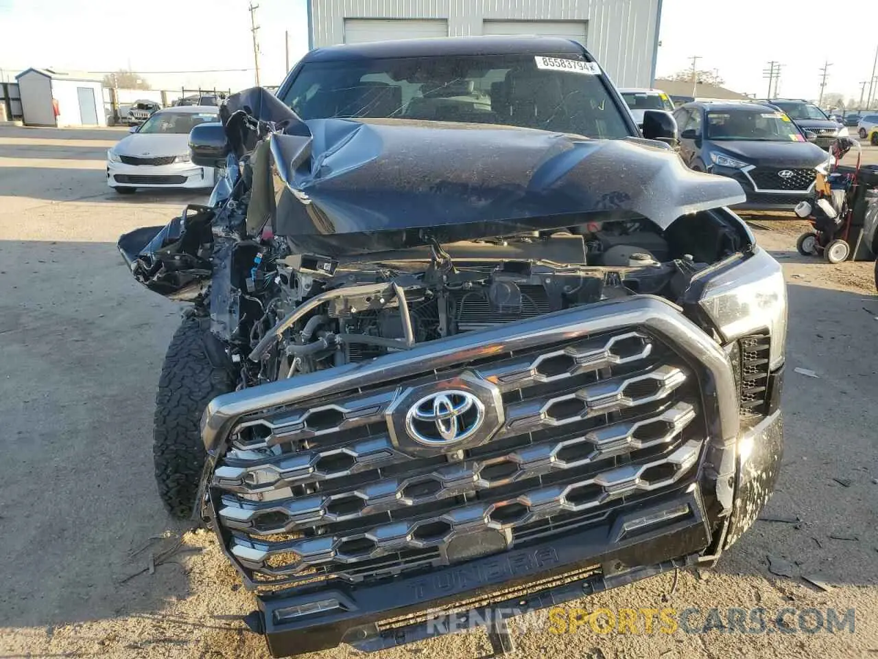 5 Photograph of a damaged car 5TFNC5DBXRX076030 TOYOTA TUNDRA 2024