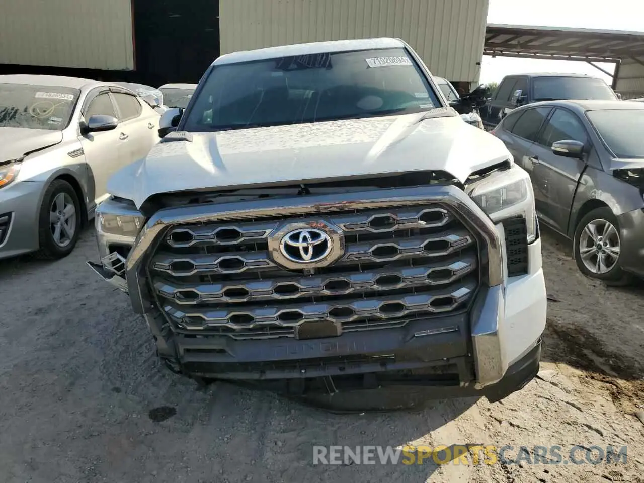 5 Photograph of a damaged car 5TFNC5EC4RX006949 TOYOTA TUNDRA 2024