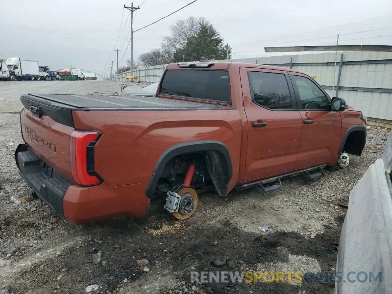 3 Фотография поврежденного автомобиля 5TFPC5DB6RX076616 TOYOTA TUNDRA 2024