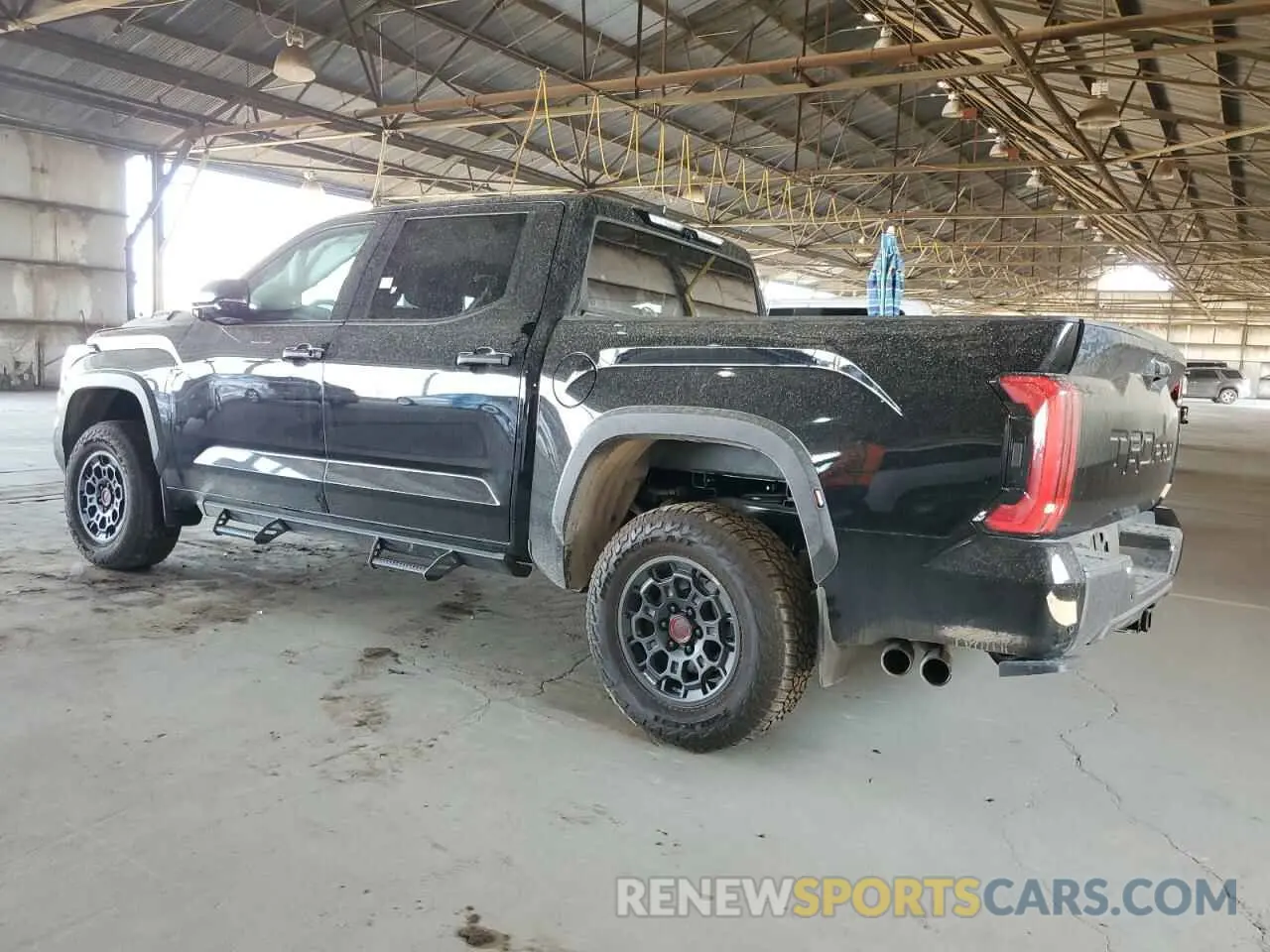 2 Photograph of a damaged car 5TFPC5DB7RX079413 TOYOTA TUNDRA 2024