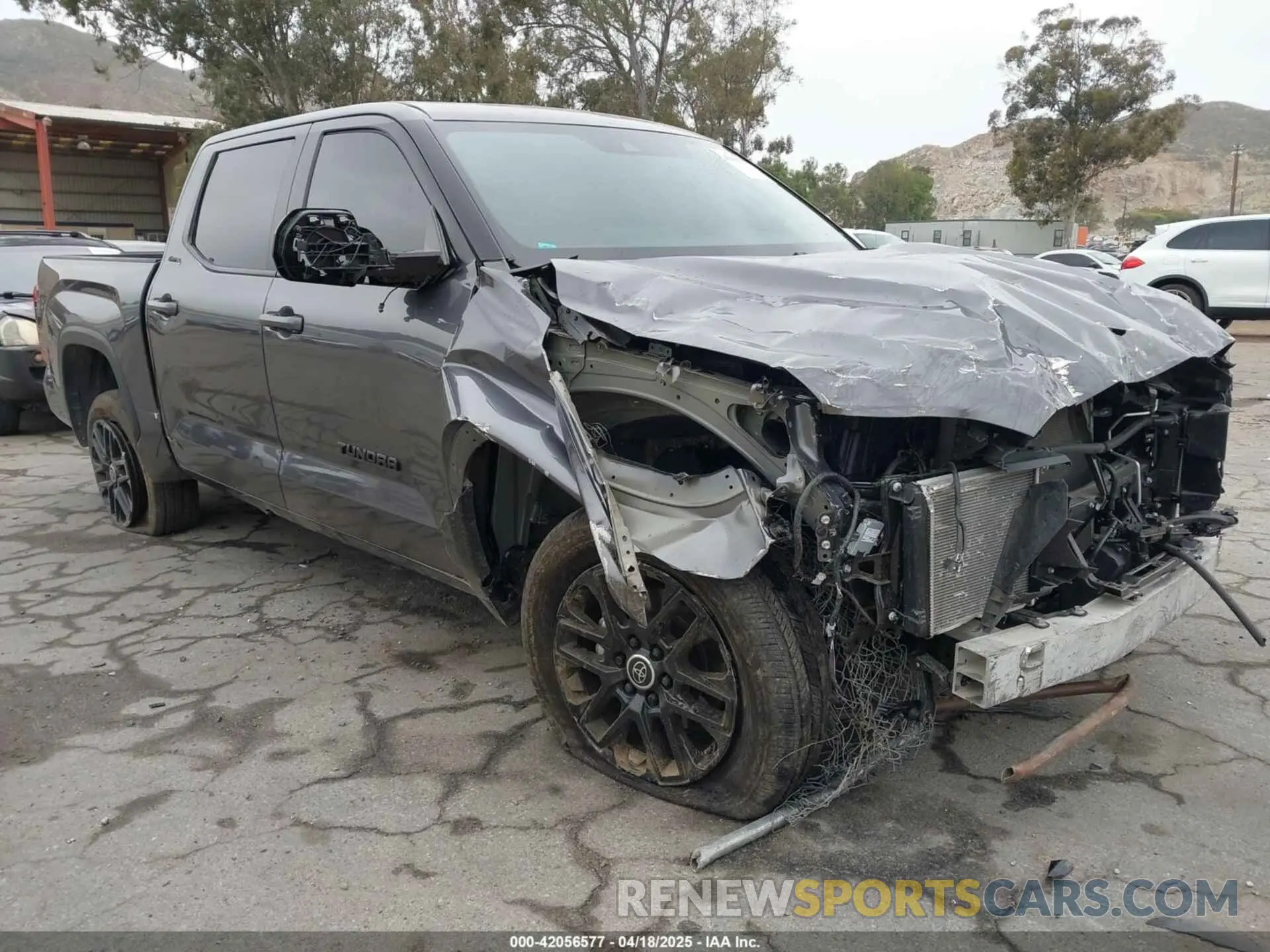 1 Photograph of a damaged car 5TFWA5DB4RX228135 TOYOTA TUNDRA 2024
