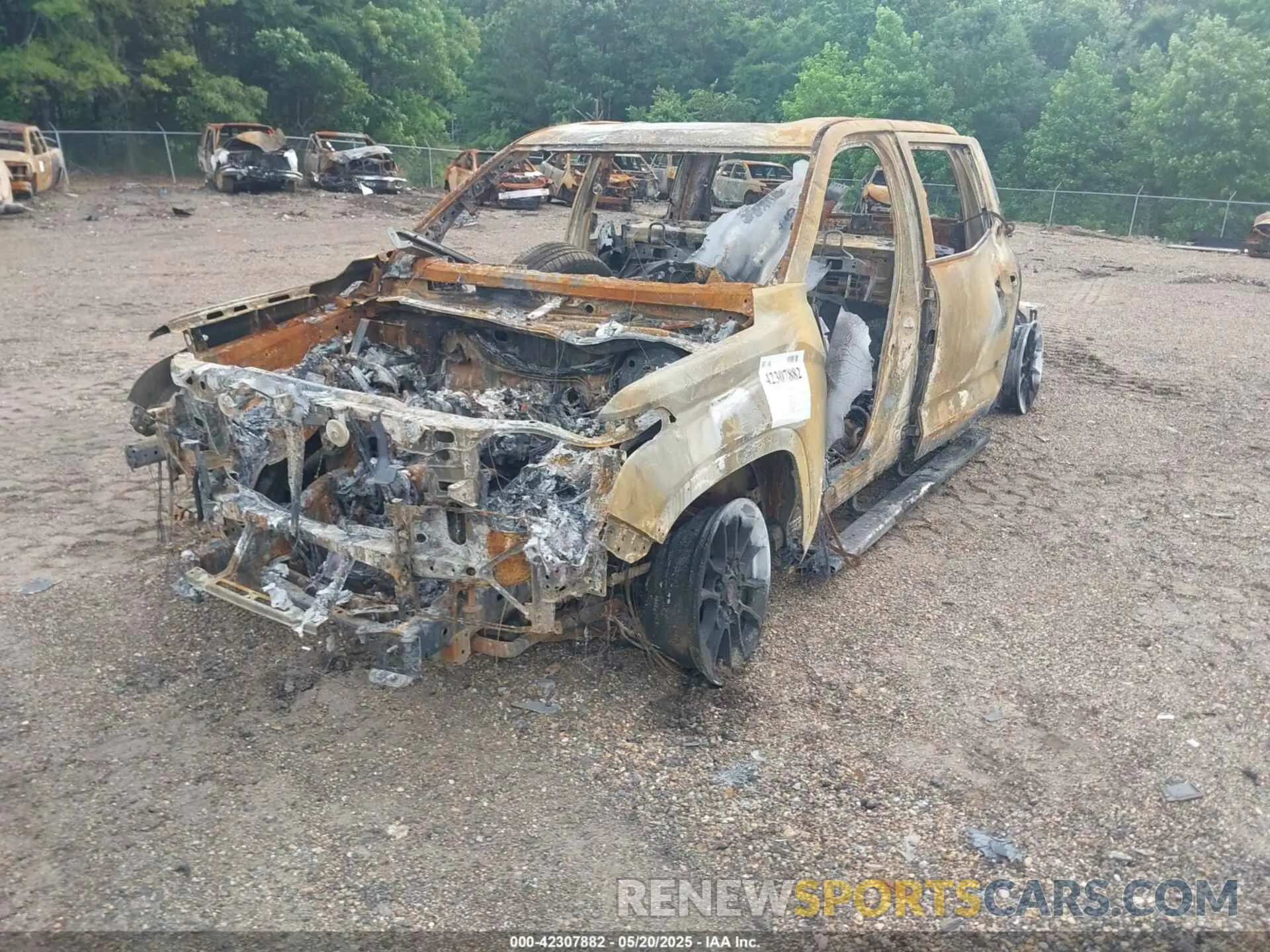 2 Фотография поврежденного автомобиля 5TFWA5DB9RX232262 TOYOTA TUNDRA 2024
