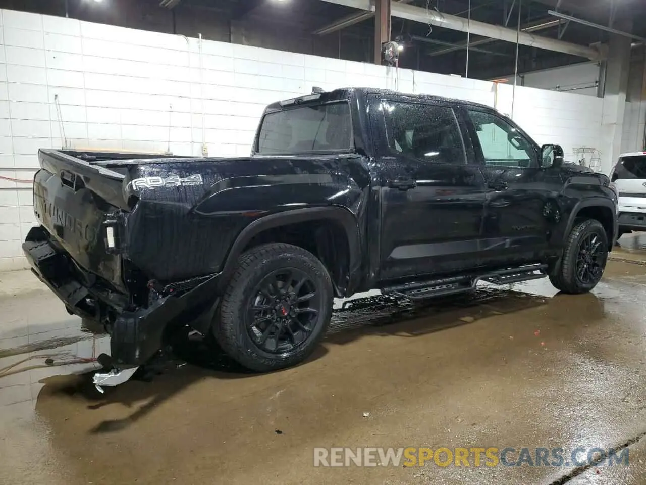 3 Фотография поврежденного автомобиля 5TFWC5DB5RX064503 TOYOTA TUNDRA 2024