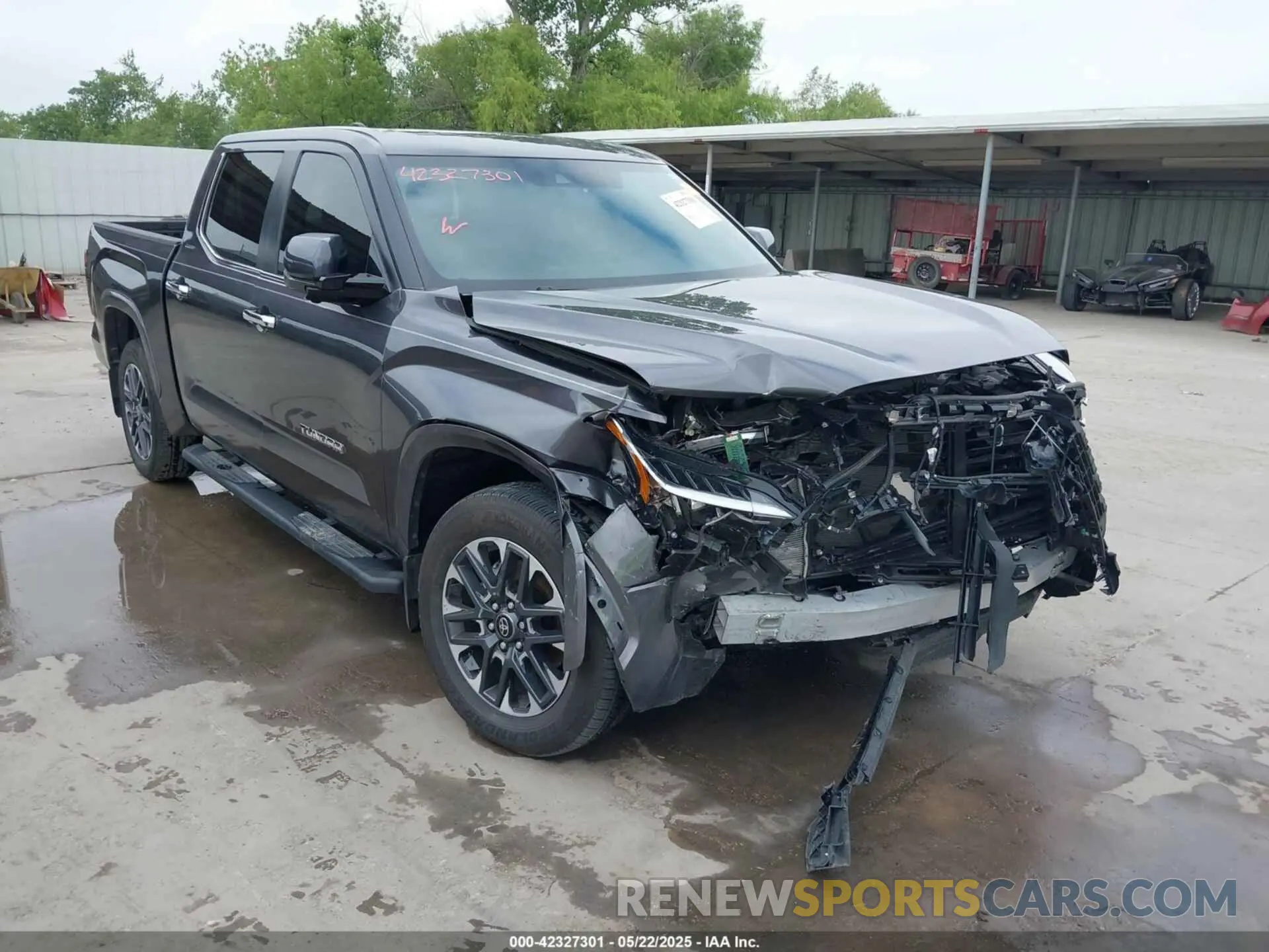1 Photograph of a damaged car 5TFJA5DB3SX245153 TOYOTA TUNDRA 2025