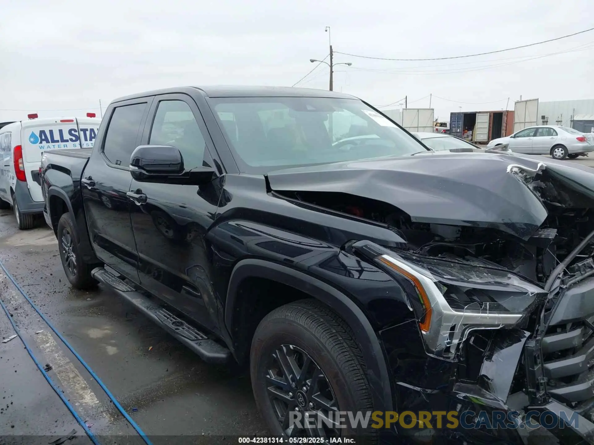 13 Photograph of a damaged car 5TFLA5AB3SX045547 TOYOTA TUNDRA 2025