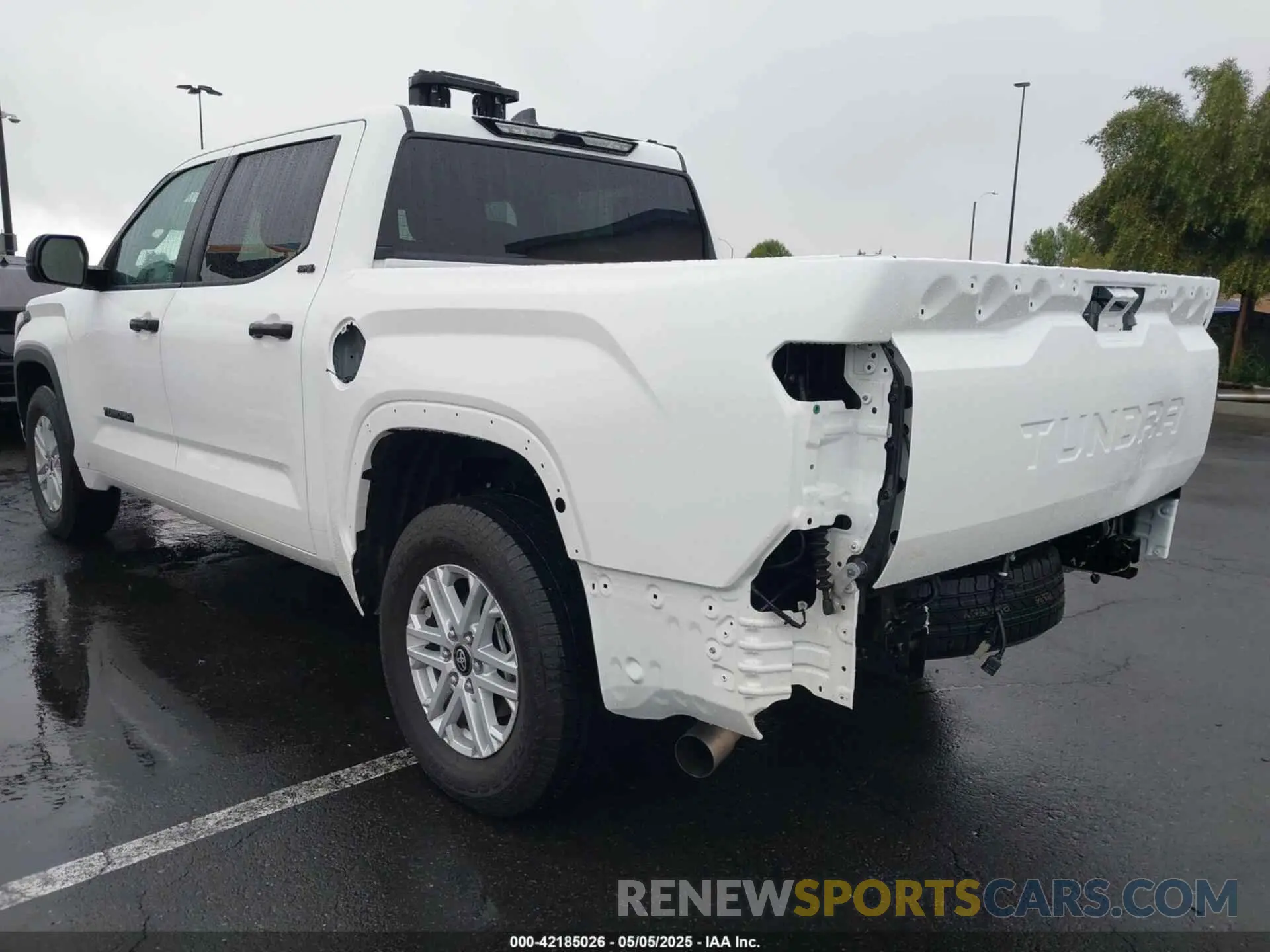 3 Photograph of a damaged car 5TFLA5AB6SX043808 TOYOTA TUNDRA 2025