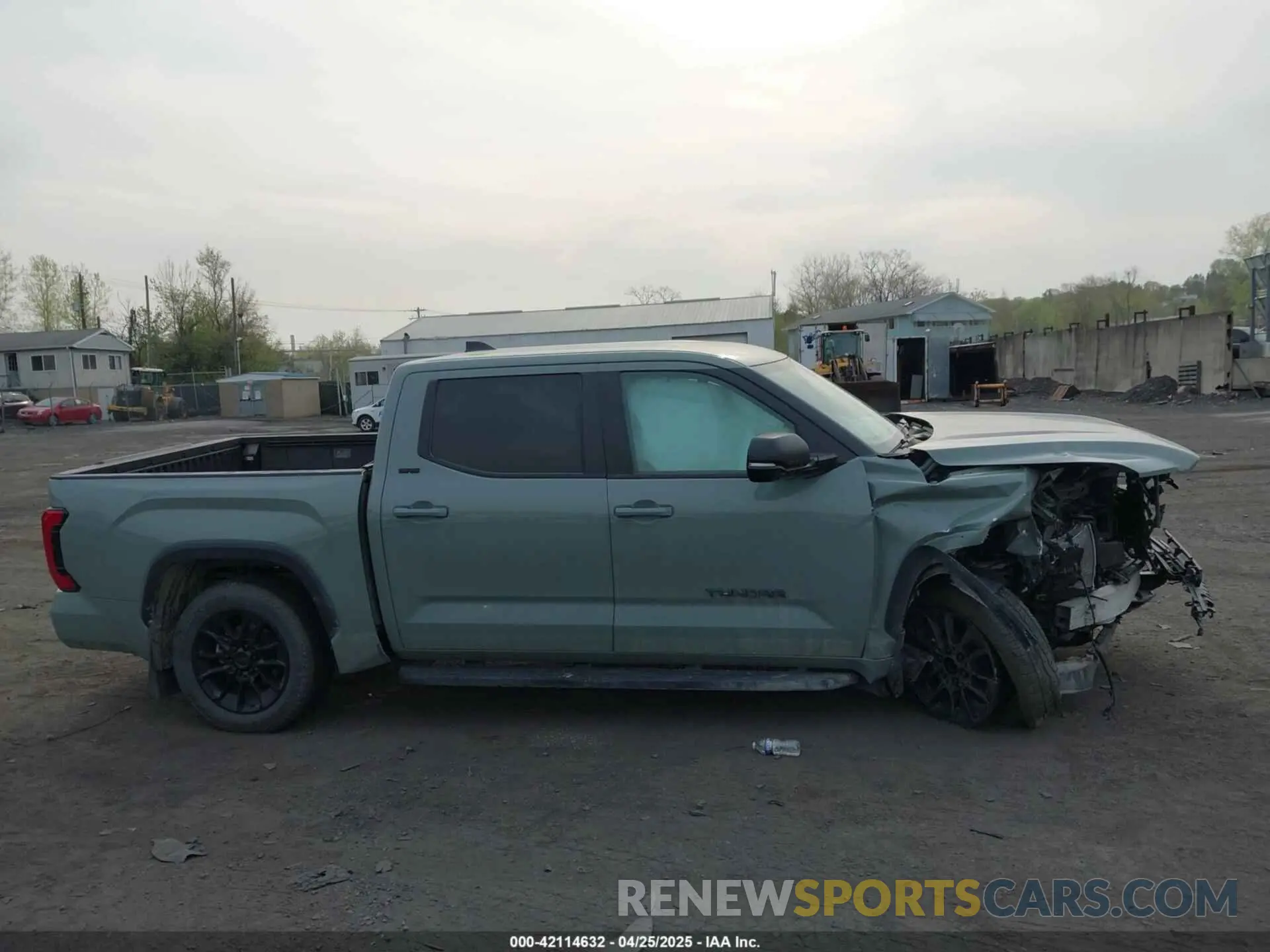 13 Photograph of a damaged car 5TFLA5DB0SX253526 TOYOTA TUNDRA 2025