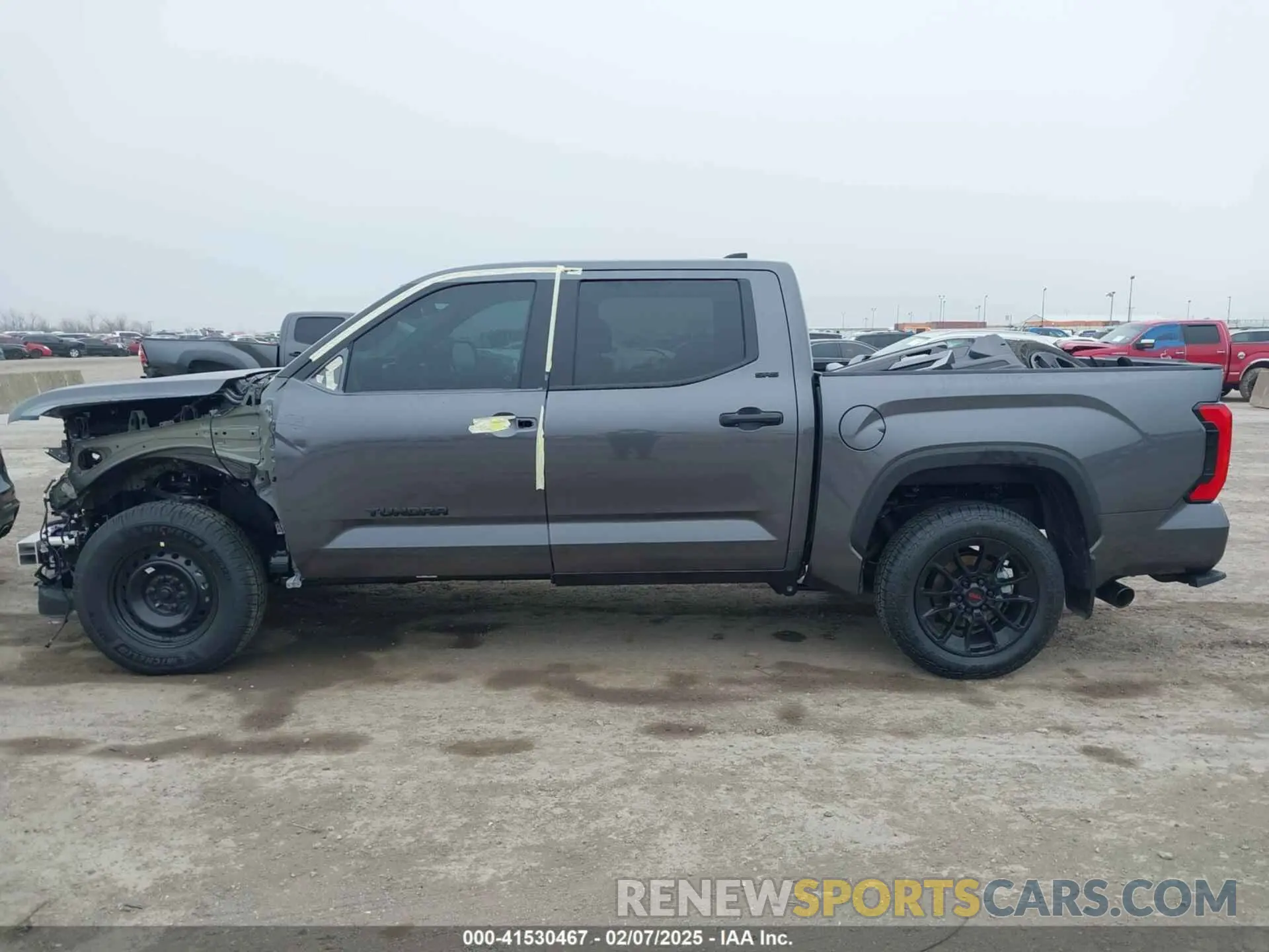 15 Photograph of a damaged car 5TFLA5DB0SX255714 TOYOTA TUNDRA 2025