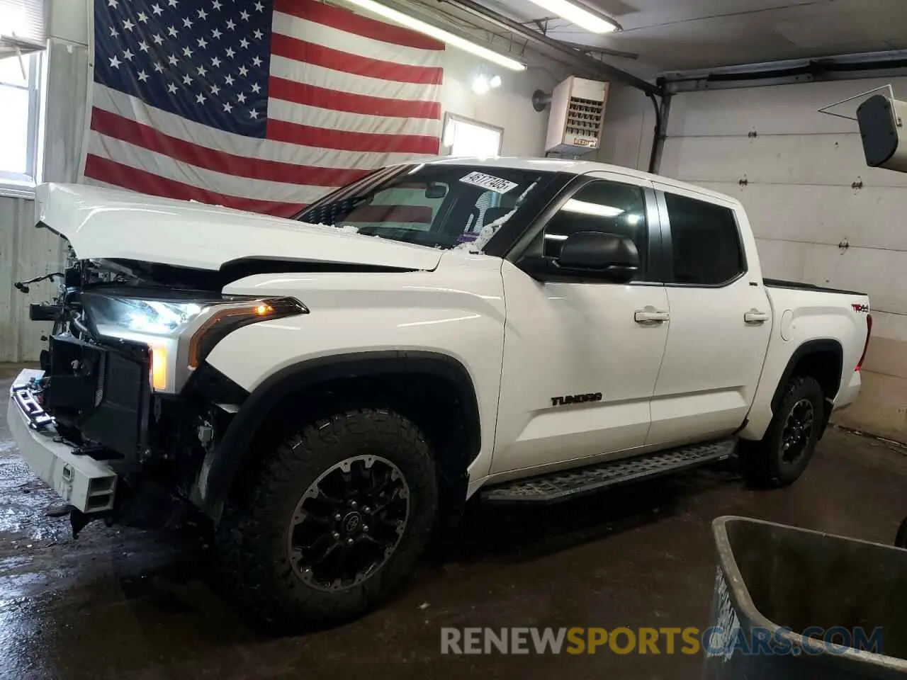1 Photograph of a damaged car 5TFLA5DB8SX243567 TOYOTA TUNDRA 2025