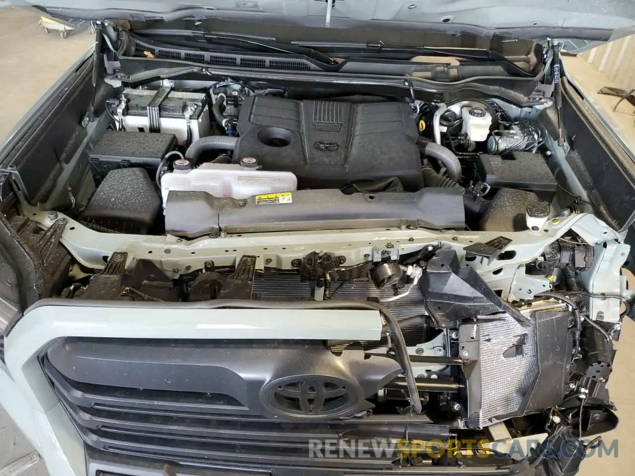 11 Photograph of a damaged car 5TFLA5DBXSX240279 TOYOTA TUNDRA 2025