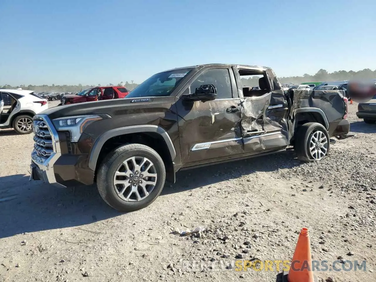 1 Photograph of a damaged car 5TFMC5DB0SX090388 TOYOTA TUNDRA 2025