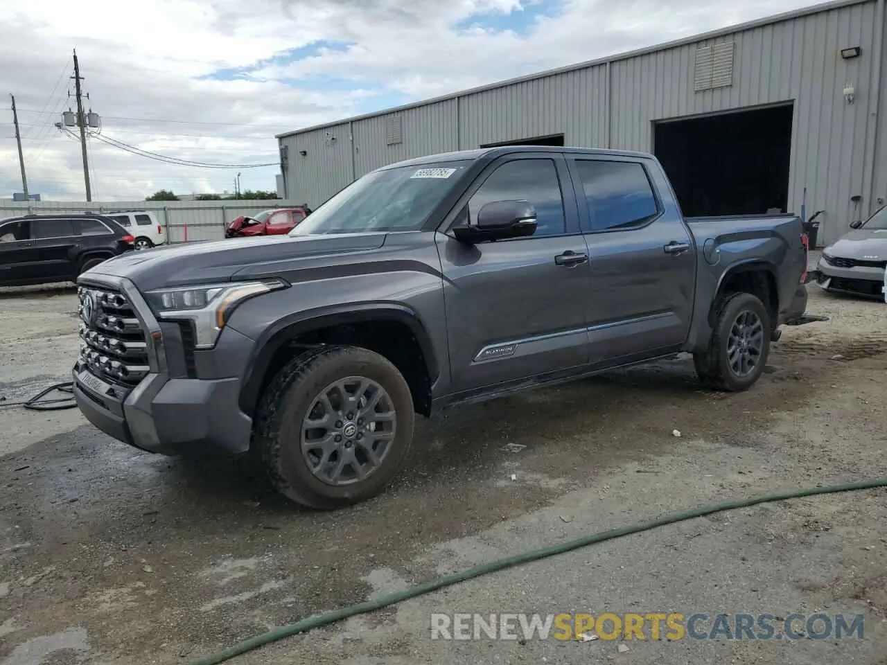 1 Photograph of a damaged car 5TFNA5DBXSX279690 TOYOTA TUNDRA 2025