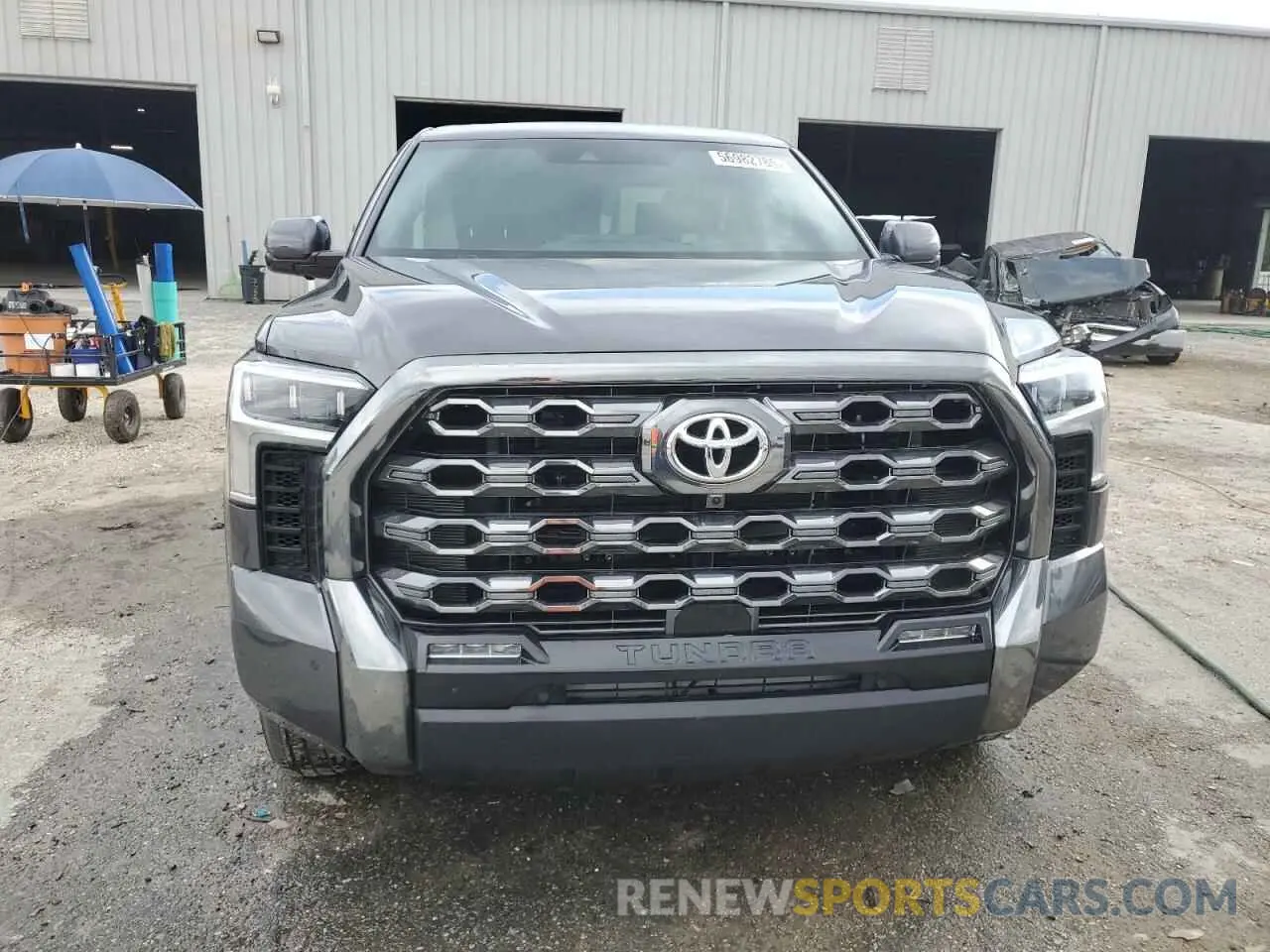 5 Photograph of a damaged car 5TFNA5DBXSX279690 TOYOTA TUNDRA 2025