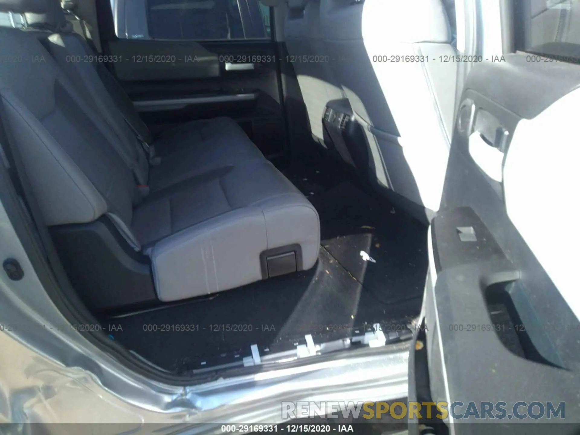 8 Photograph of a damaged car 5TFFY5F10KX253314 TOYOTA TUNDRA 2WD 2019