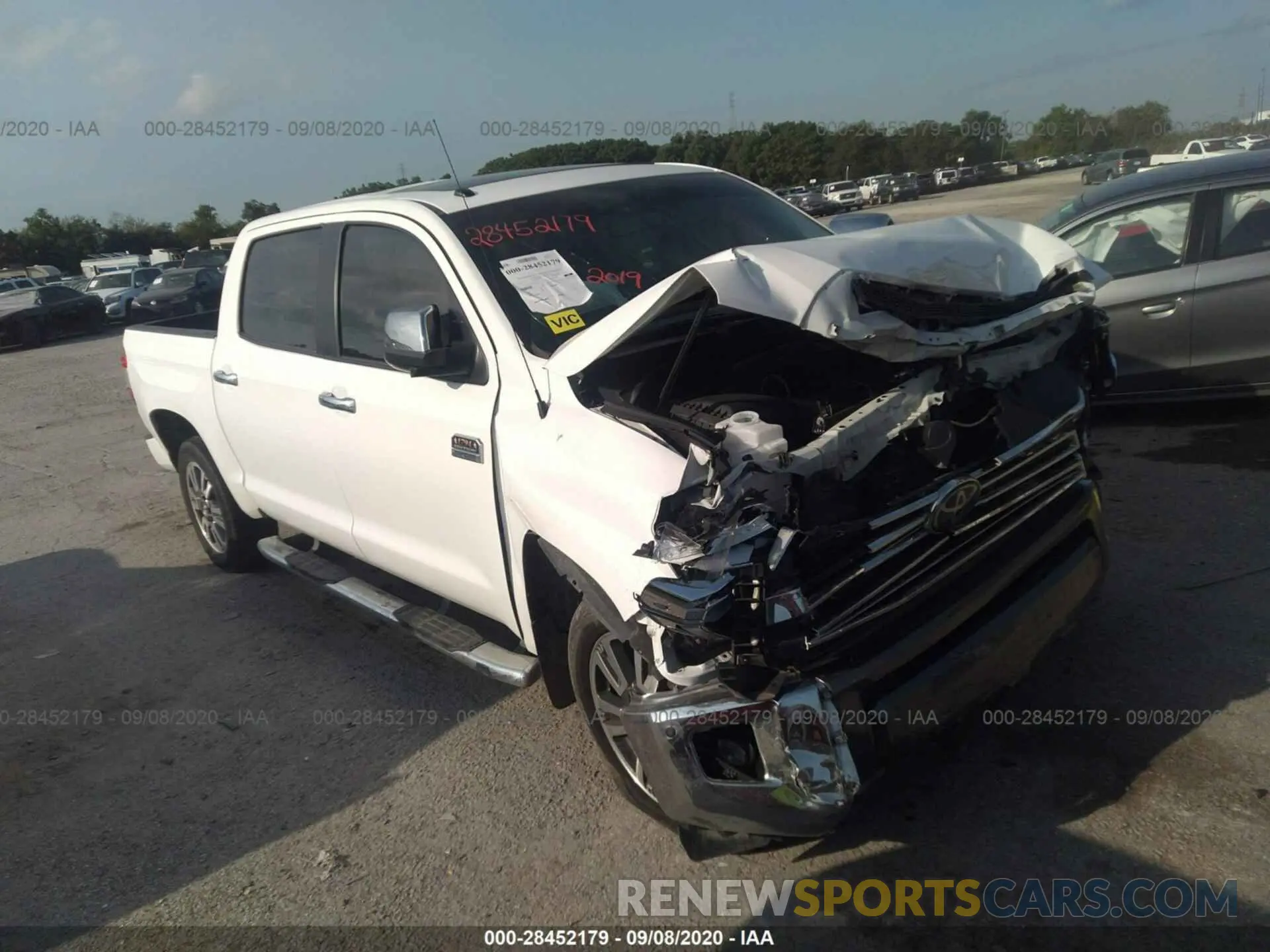 1 Photograph of a damaged car 5TFAY5F18KX849720 TOYOTA TUNDRA 4WD 2019