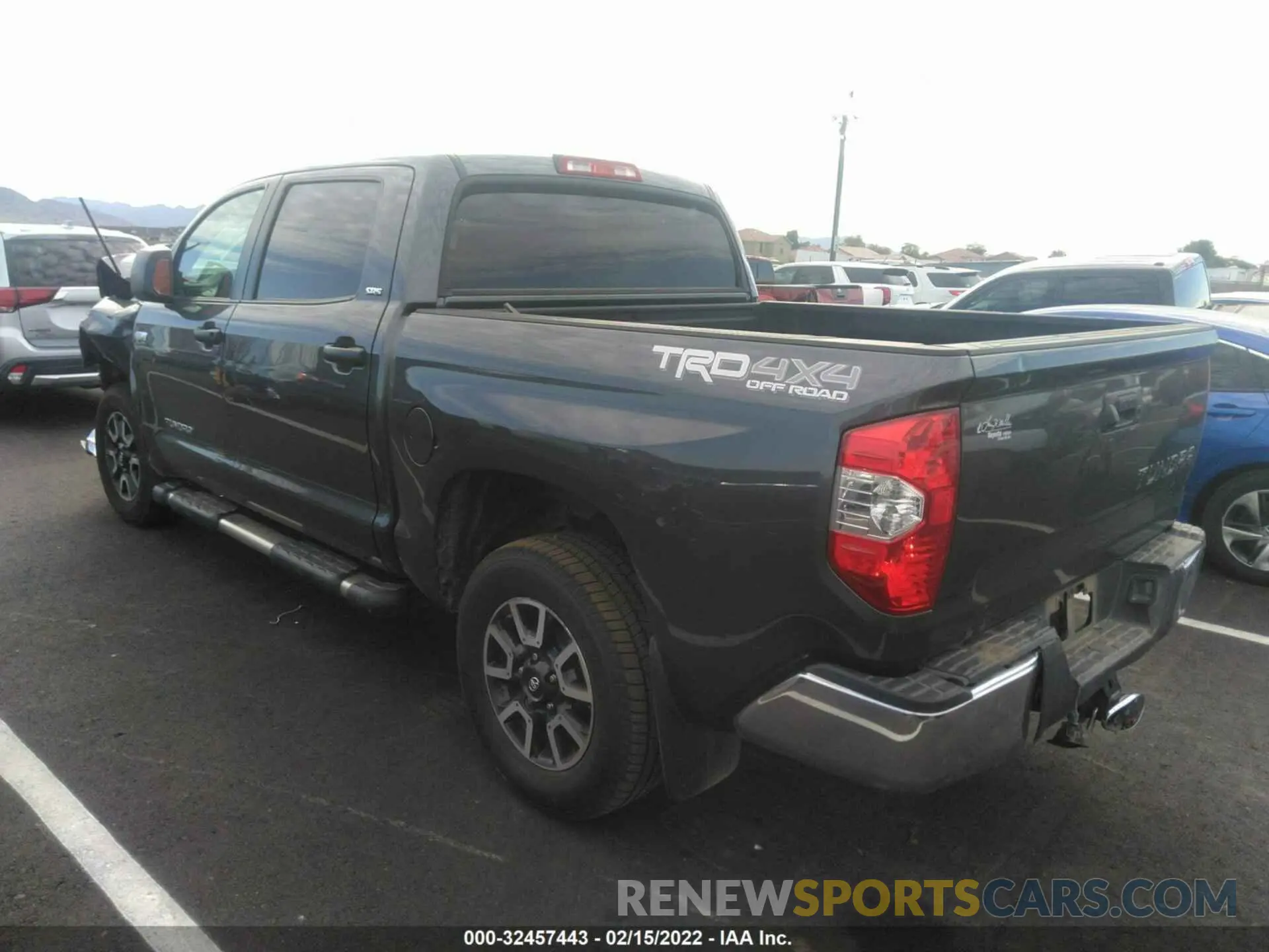 3 Photograph of a damaged car 5TFDY5F11KX809329 TOYOTA TUNDRA 4WD 2019