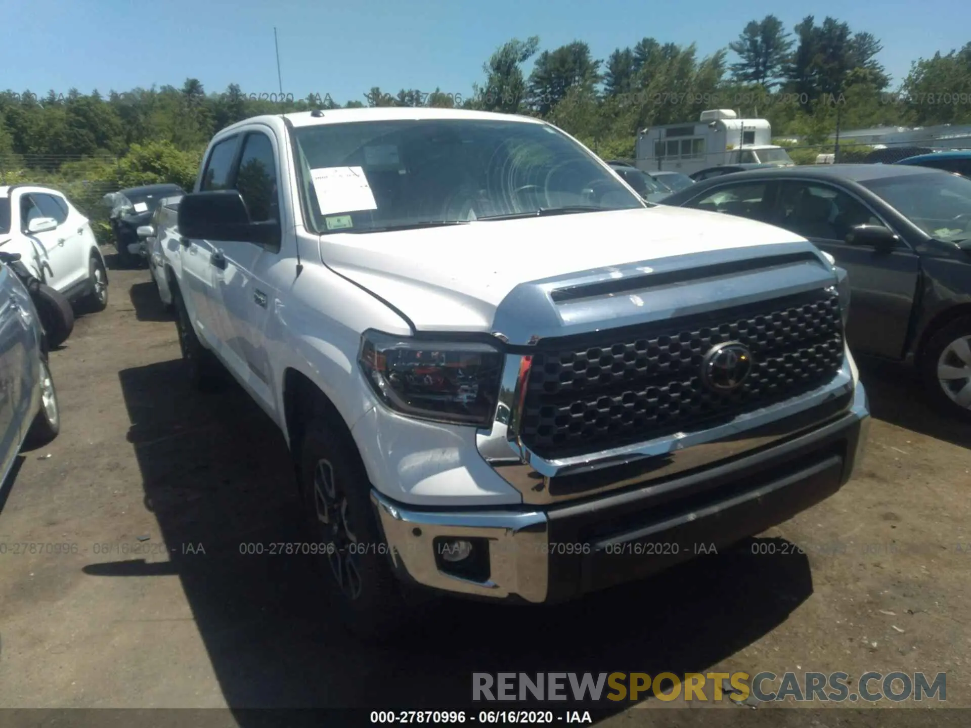 1 Photograph of a damaged car 5TFDY5F19KX833295 TOYOTA TUNDRA 4WD 2019
