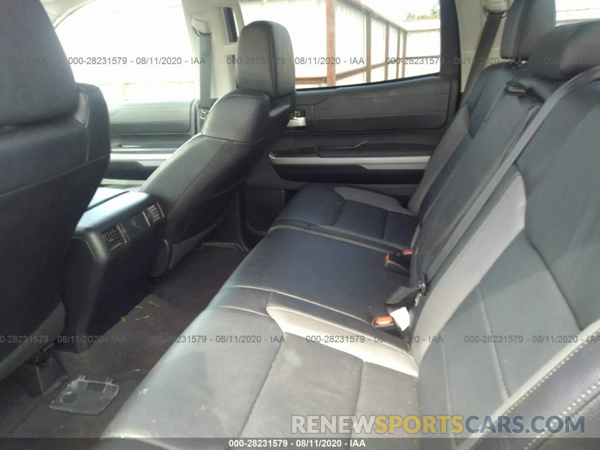 8 Photograph of a damaged car 5TFHY5F11KX844583 TOYOTA TUNDRA 4WD 2019