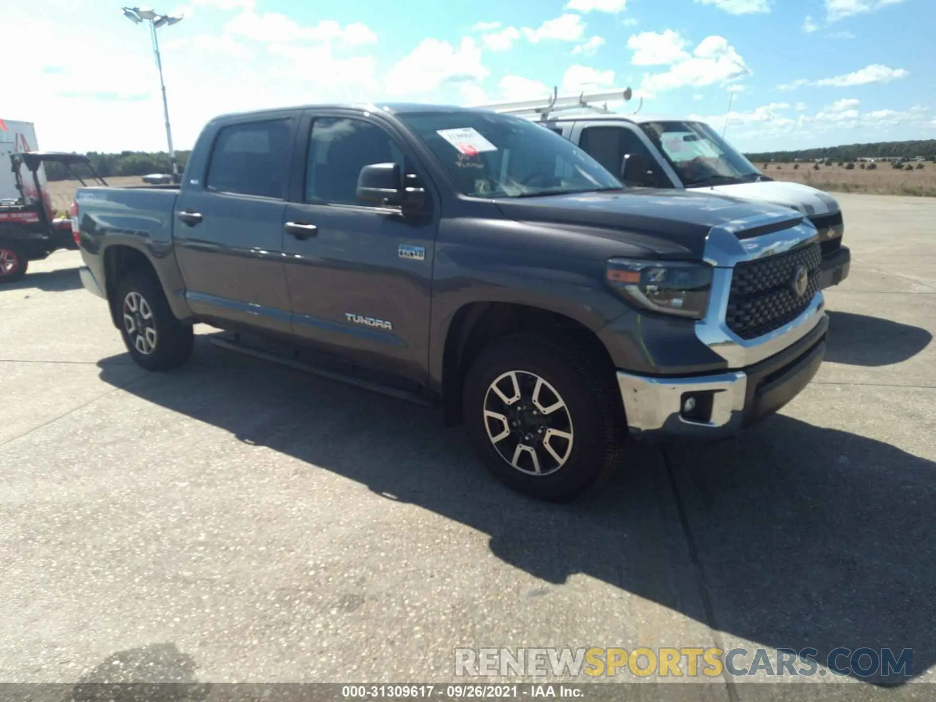 1 Photograph of a damaged car 5TFDY5F15LX940054 TOYOTA TUNDRA 4WD 2020