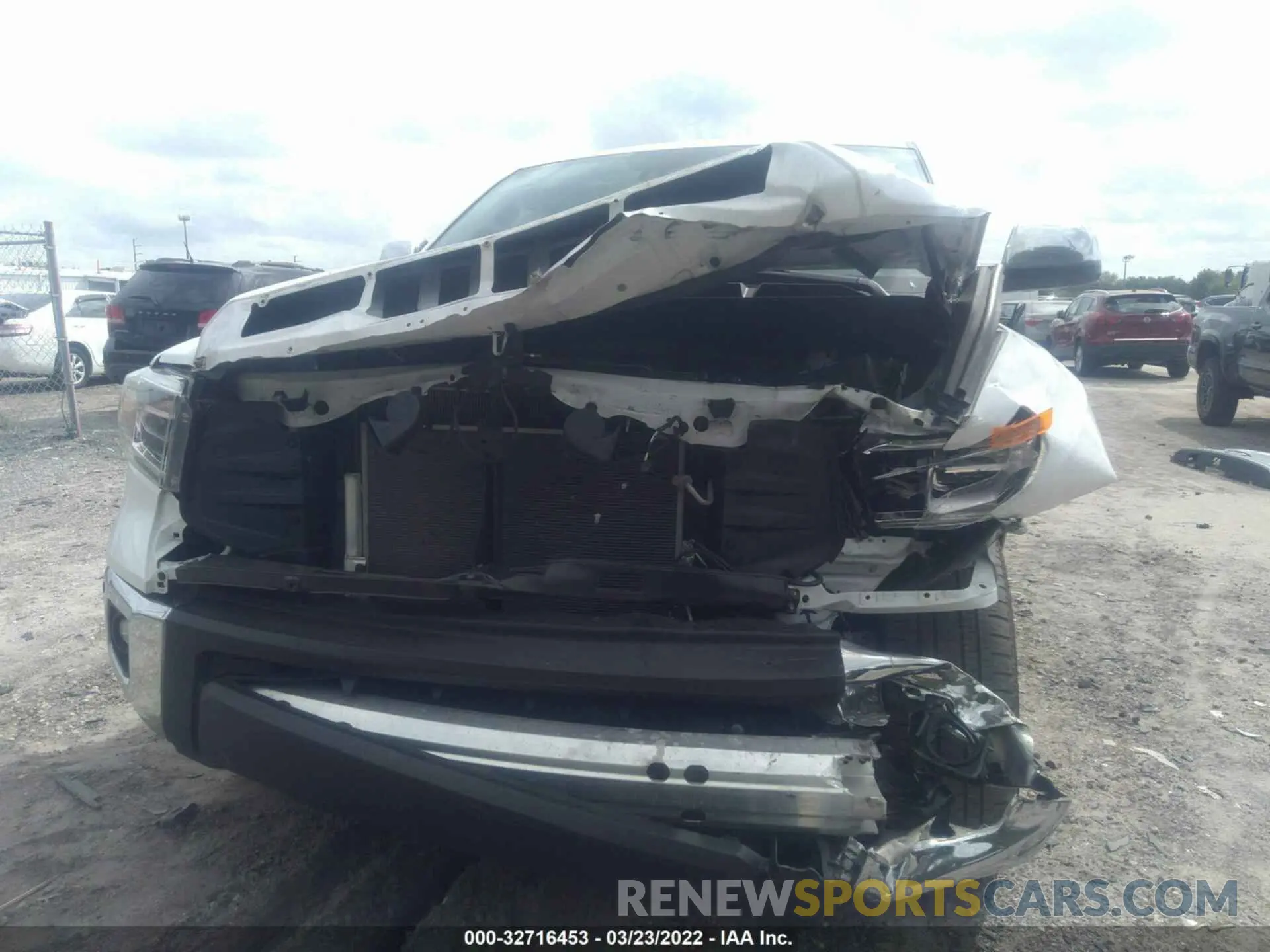 6 Фотография поврежденного автомобиля 5TFHY5F1XLX949432 TOYOTA TUNDRA 4WD 2020
