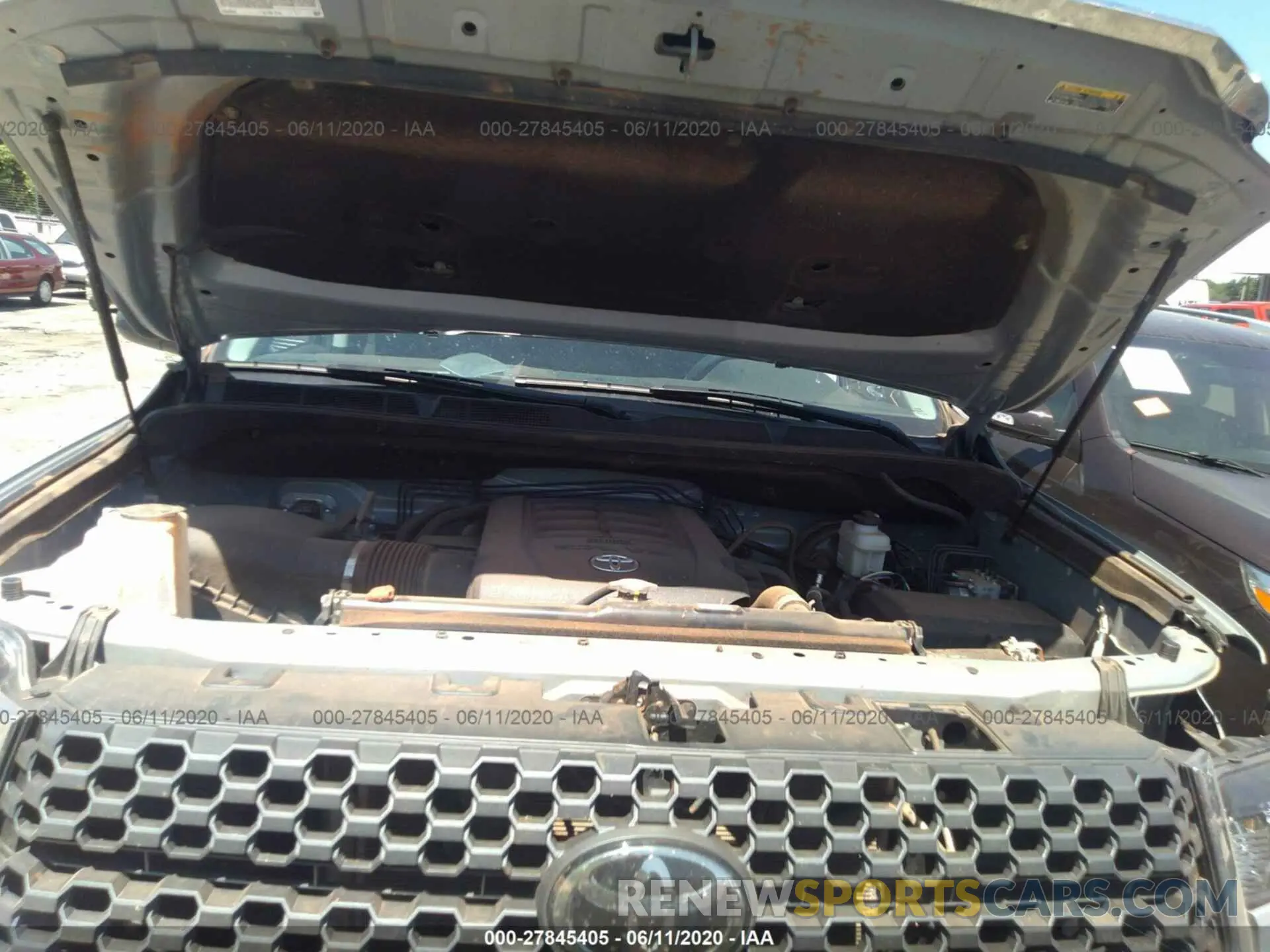 10 Photograph of a damaged car 5TFUY5F15LX896332 TOYOTA TUNDRA 4WD 2020