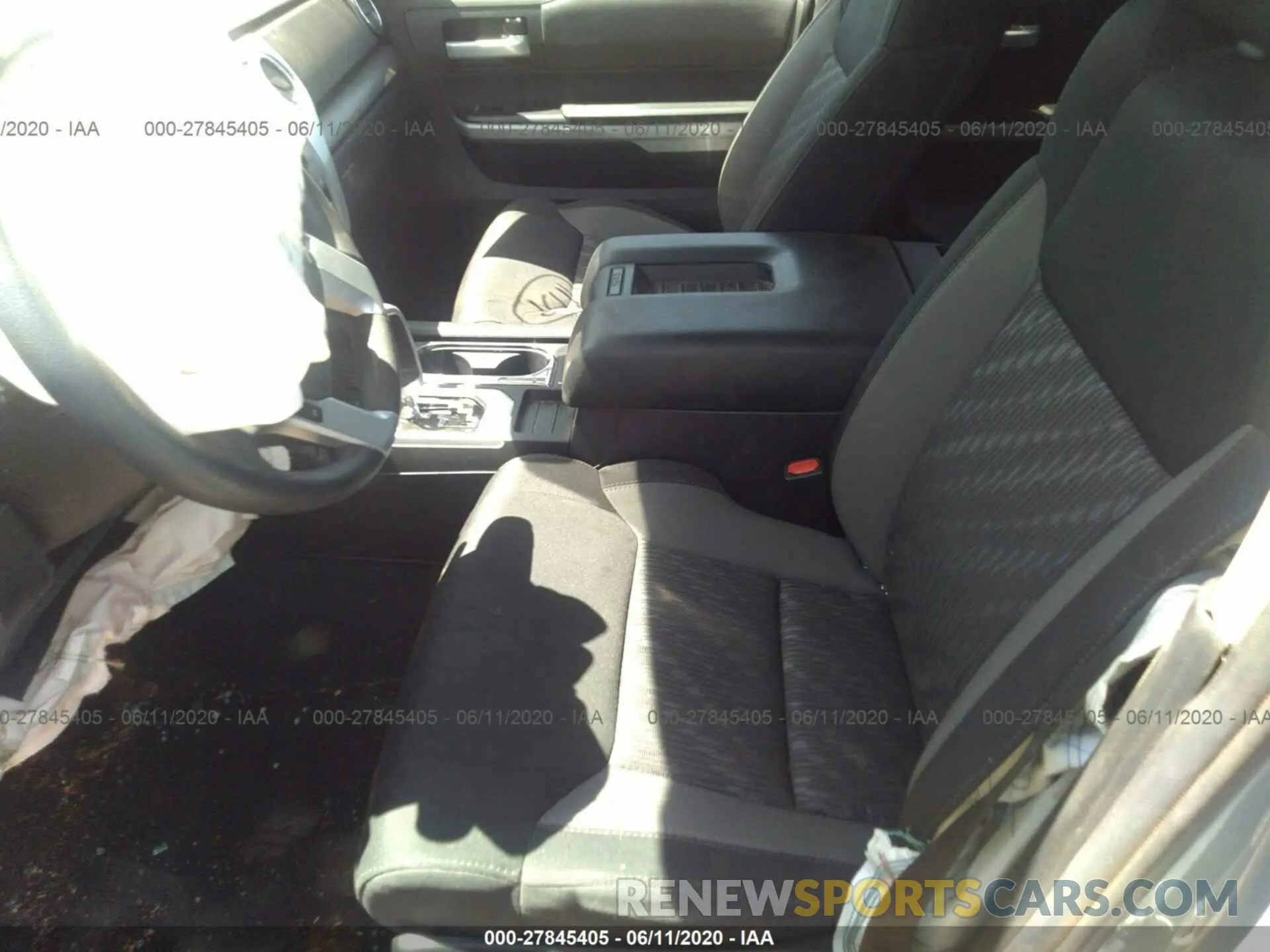 5 Photograph of a damaged car 5TFUY5F15LX896332 TOYOTA TUNDRA 4WD 2020