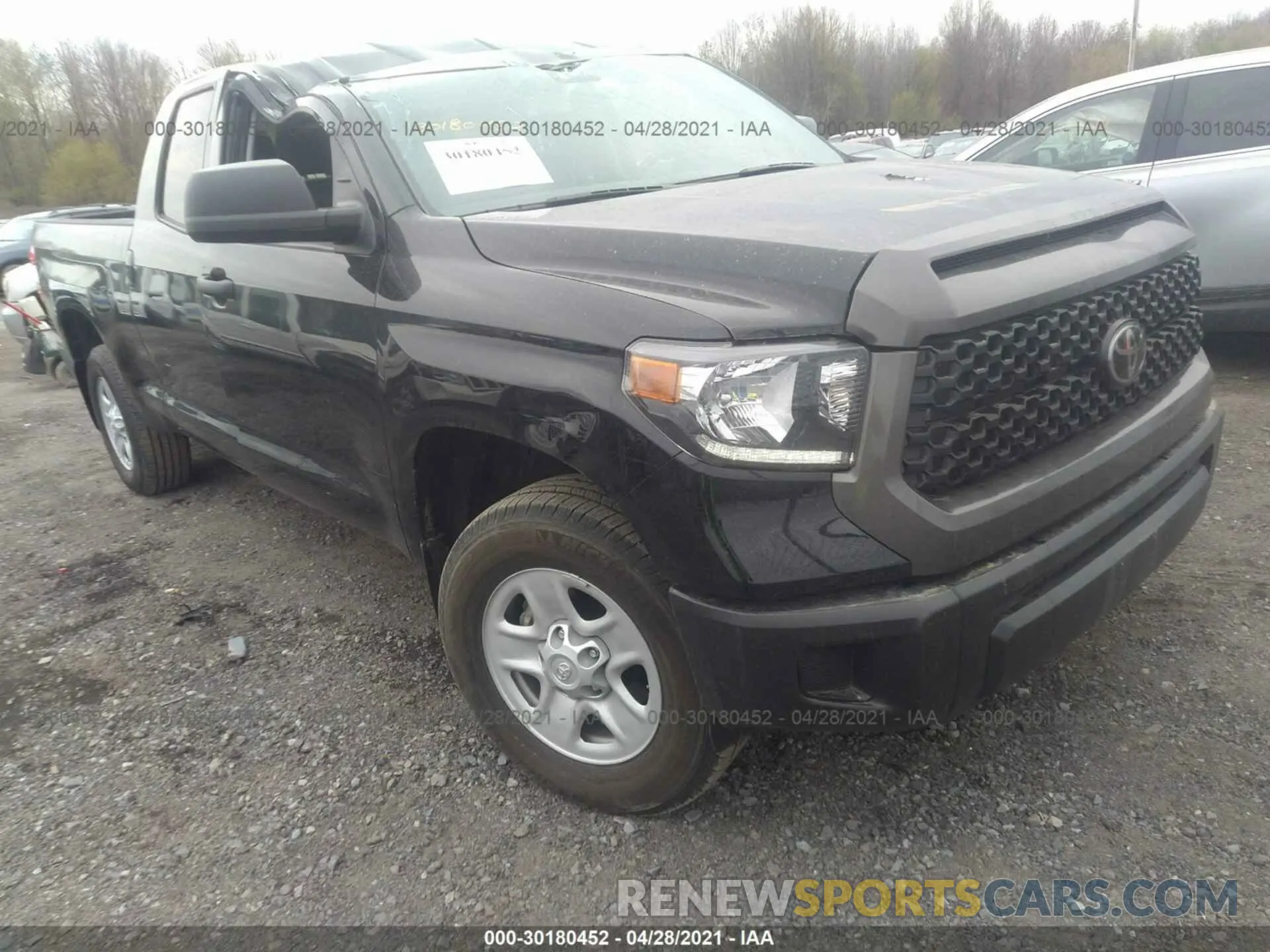 1 Фотография поврежденного автомобиля 5TFUY5F15LX929619 TOYOTA TUNDRA 4WD 2020
