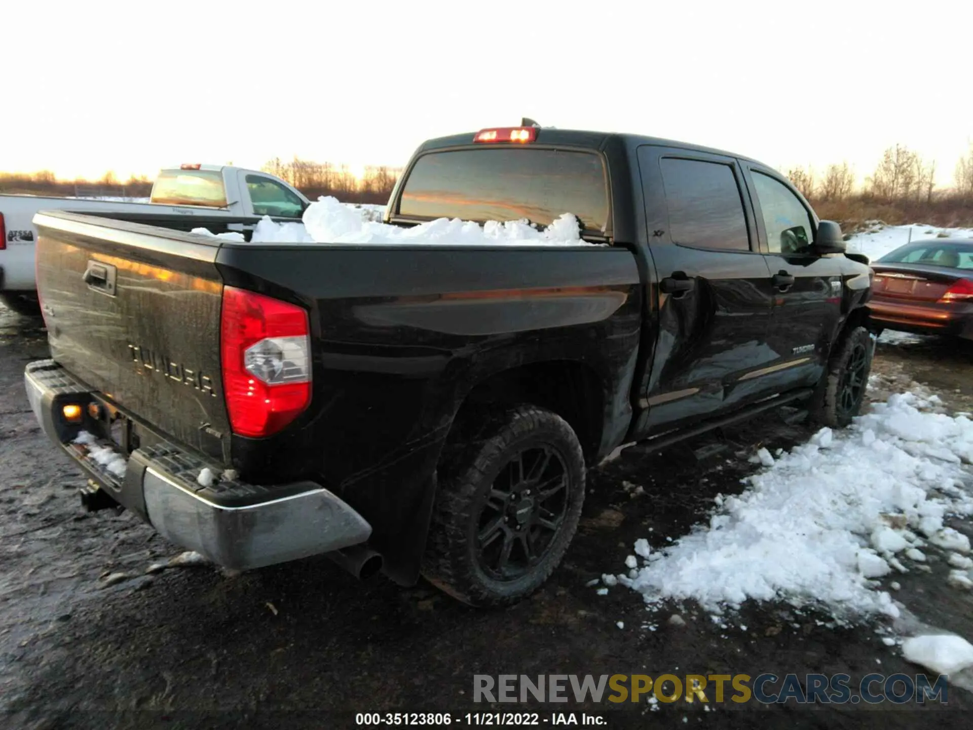 4 Photograph of a damaged car 5TFDY5F16MX971122 TOYOTA TUNDRA 4WD 2021