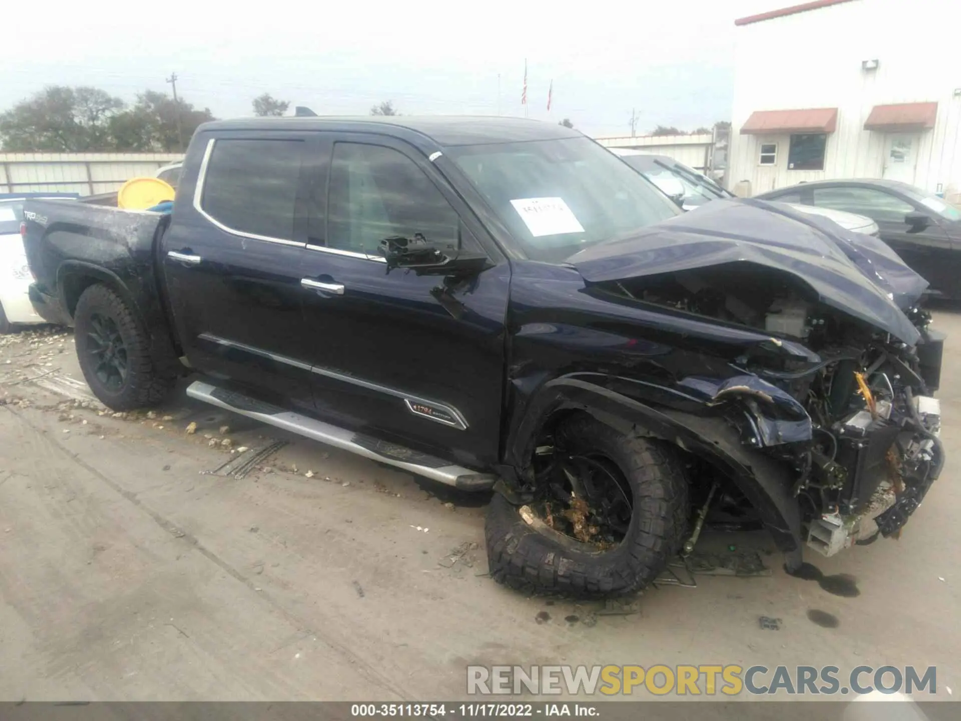1 Фотография поврежденного автомобиля 5TFMA5DB0NX048555 TOYOTA TUNDRA 4WD 2022