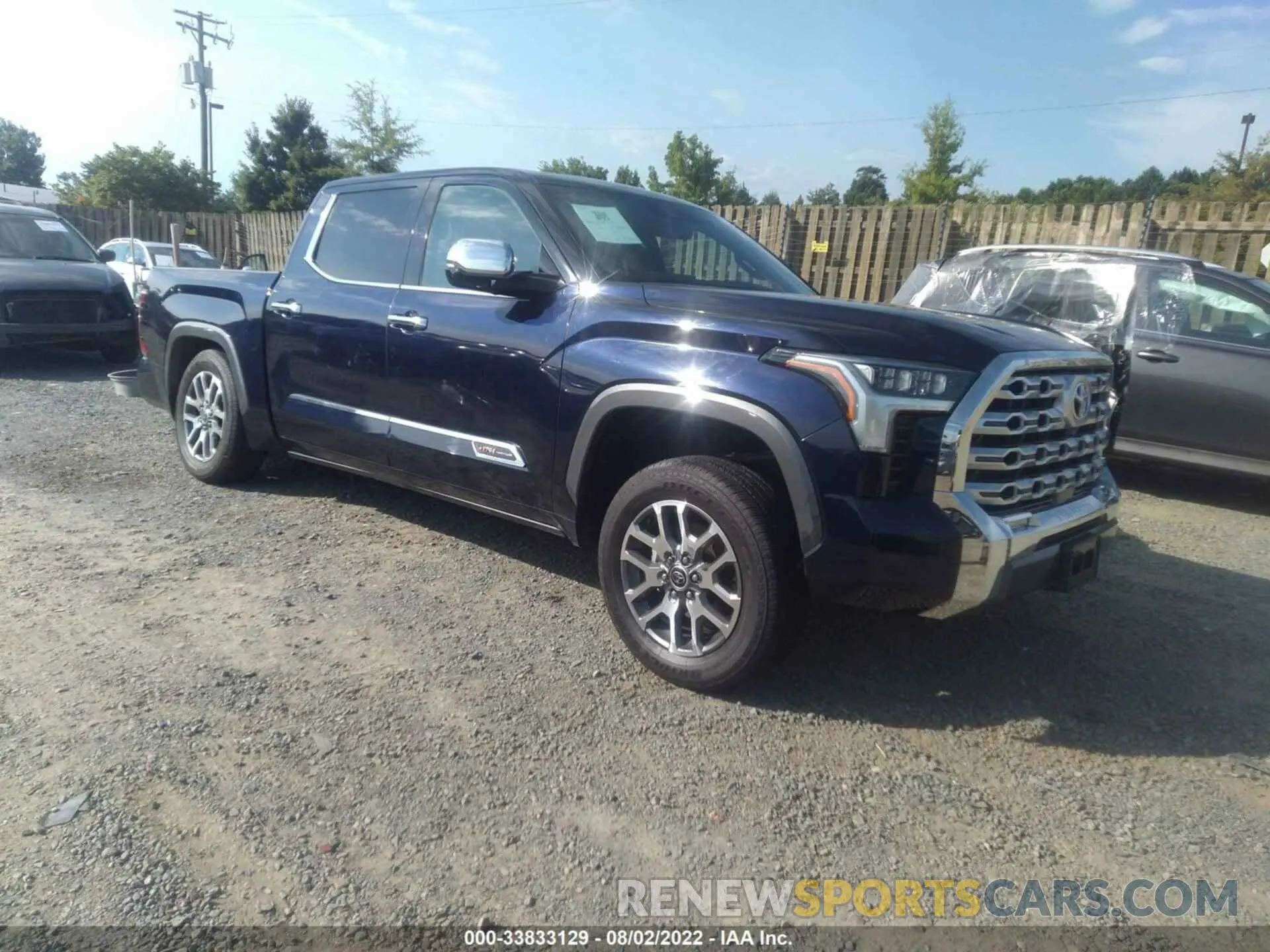 1 Фотография поврежденного автомобиля 5TFMA5DB8NX018347 TOYOTA TUNDRA 4WD 2022