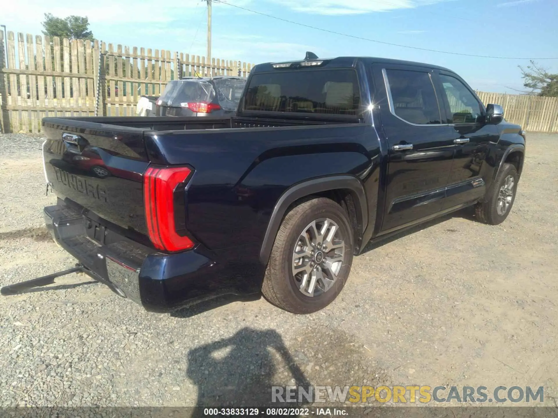 4 Фотография поврежденного автомобиля 5TFMA5DB8NX018347 TOYOTA TUNDRA 4WD 2022