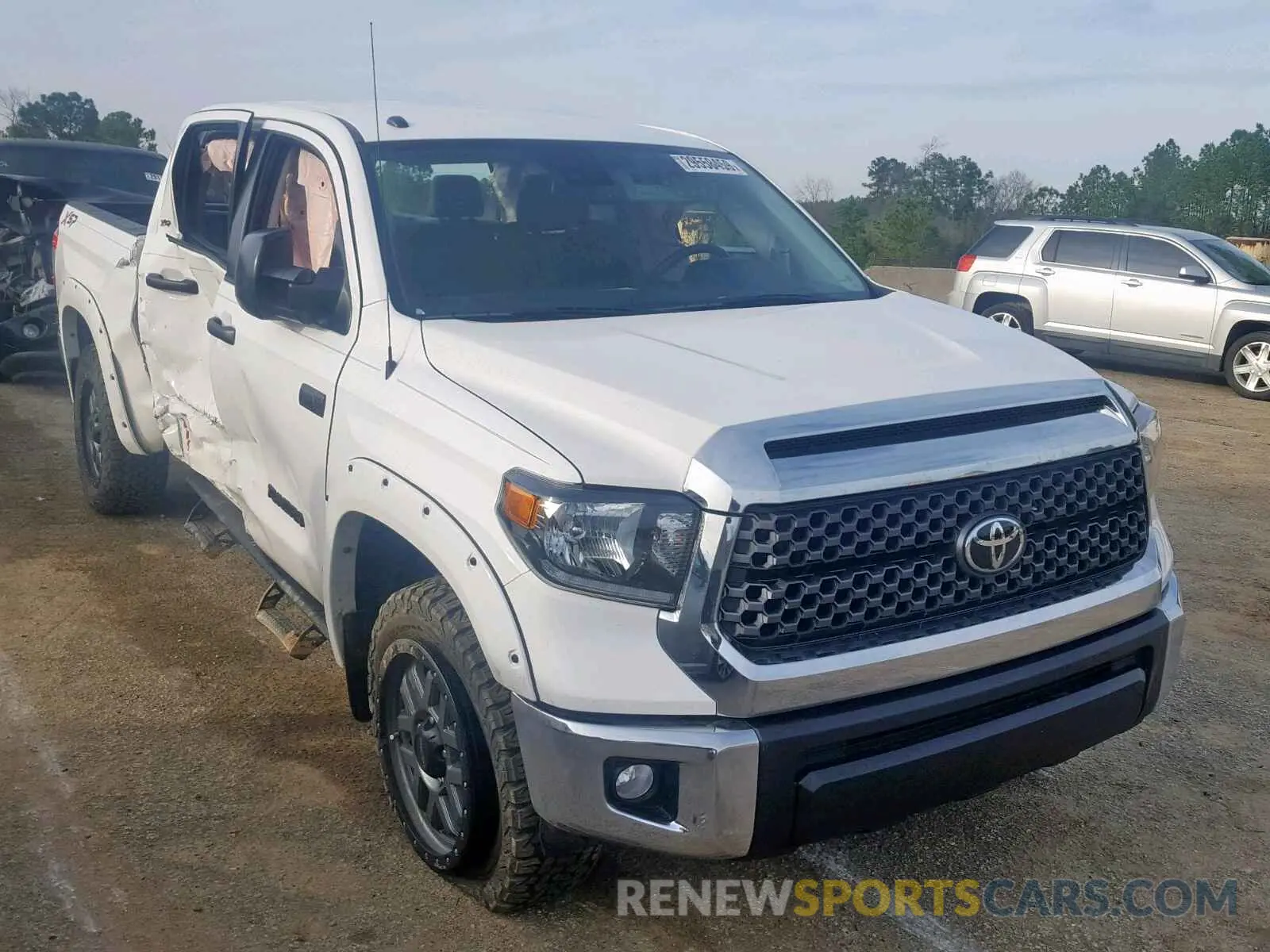 1 Photograph of a damaged car 5TFDW5F11KX790870 TOYOTA TUNDRA CRE 2019