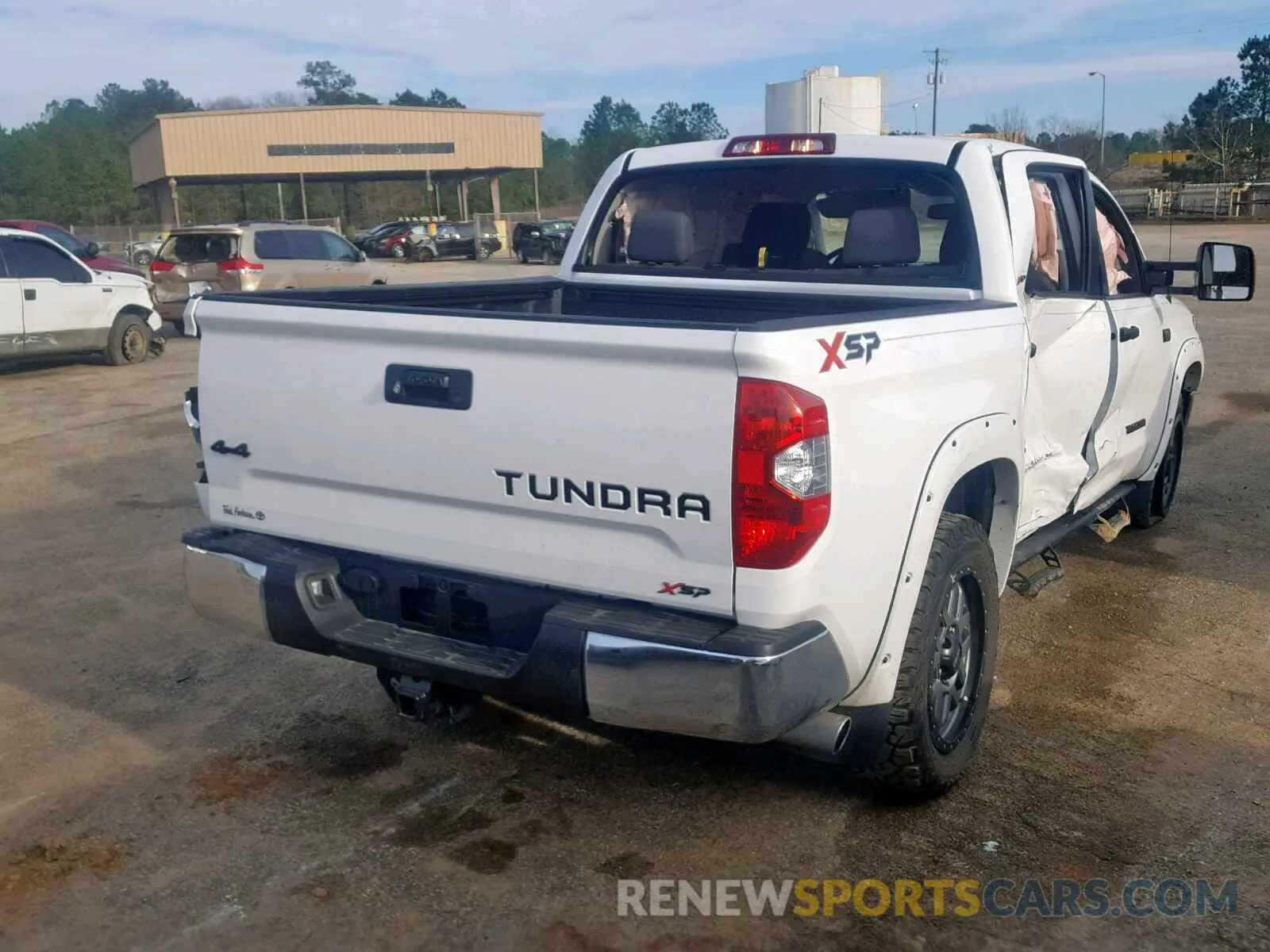 4 Photograph of a damaged car 5TFDW5F11KX790870 TOYOTA TUNDRA CRE 2019