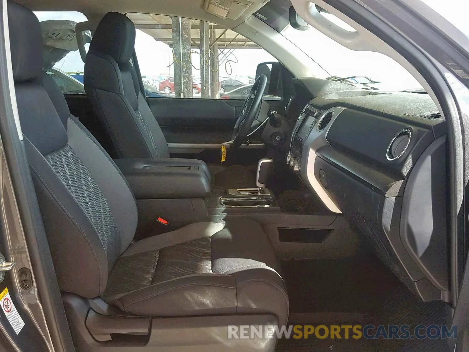 5 Photograph of a damaged car 5TFDW5F1XKX778863 TOYOTA TUNDRA CRE 2019