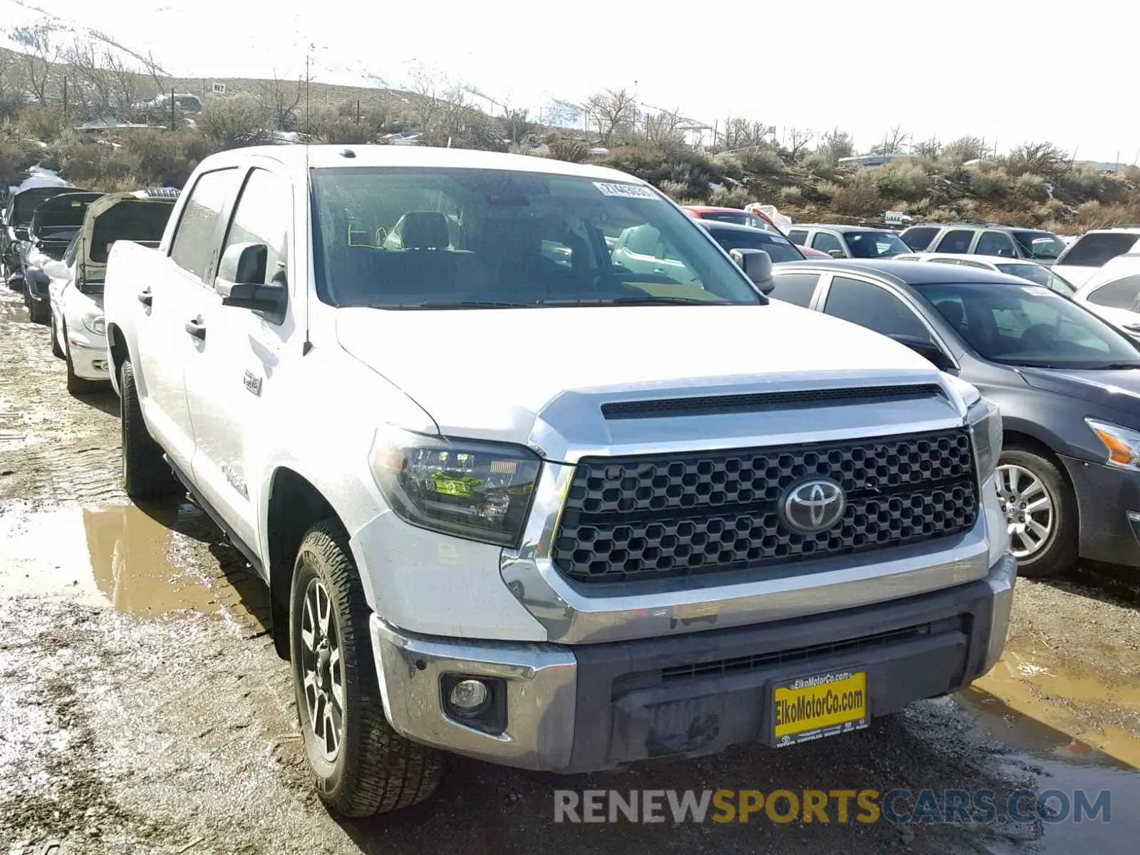 1 Photograph of a damaged car 5TFDY5F1XKX806347 TOYOTA TUNDRA CRE 2019