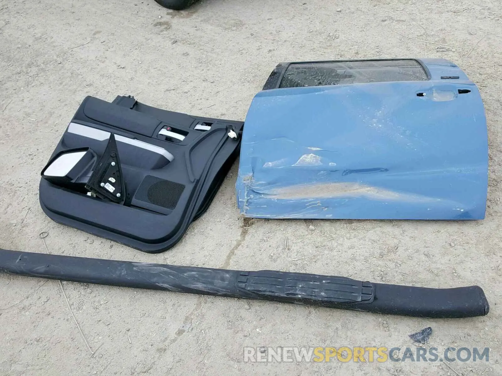 9 Photograph of a damaged car 5TFEM5F18KX135650 TOYOTA TUNDRA CRE 2019