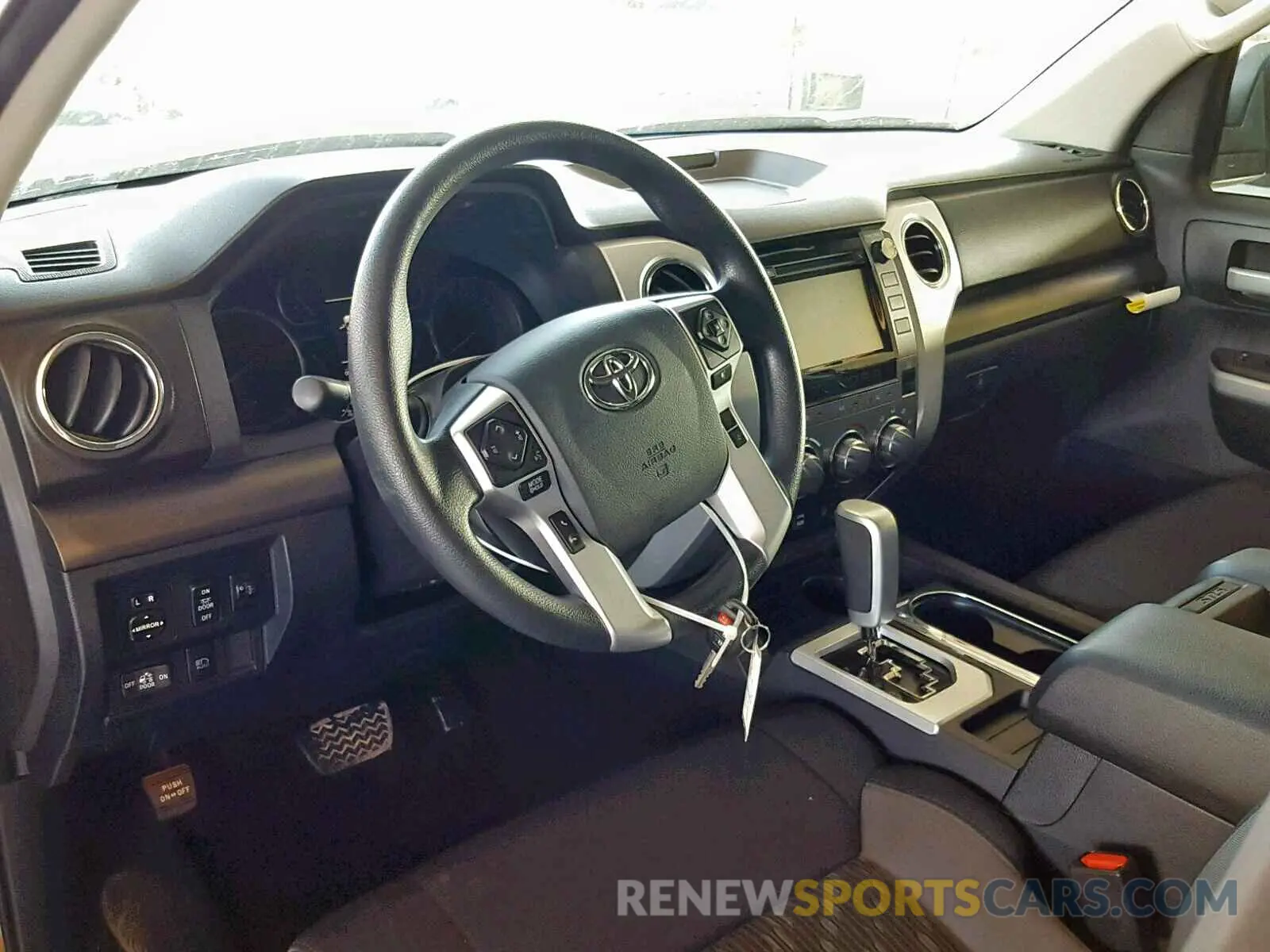 9 Photograph of a damaged car 5TFRM5F17KX137083 TOYOTA TUNDRA DOU 2019